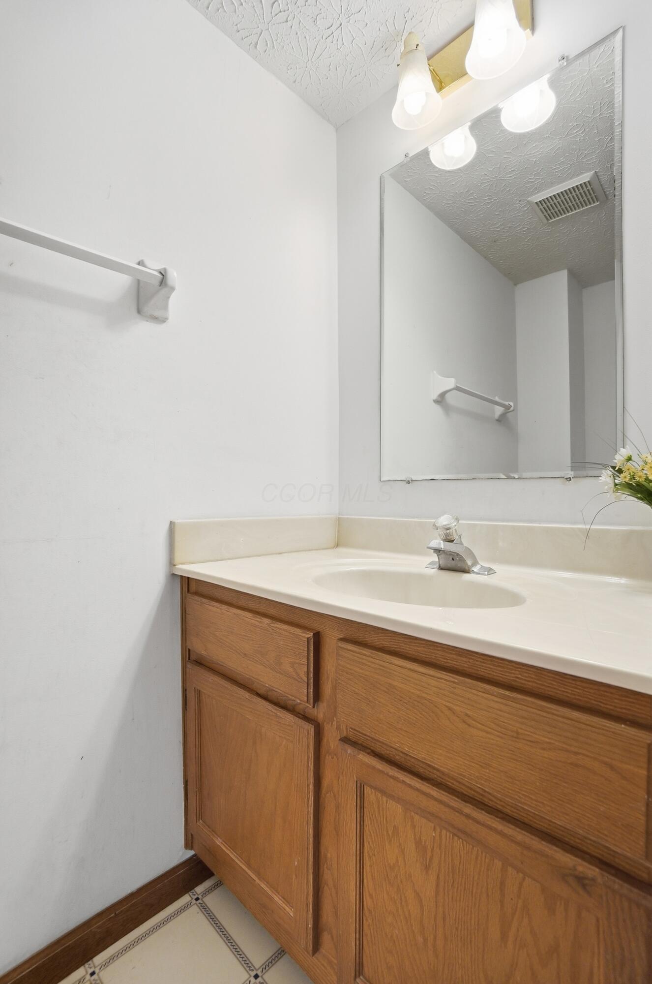 3686 Riverlane Court