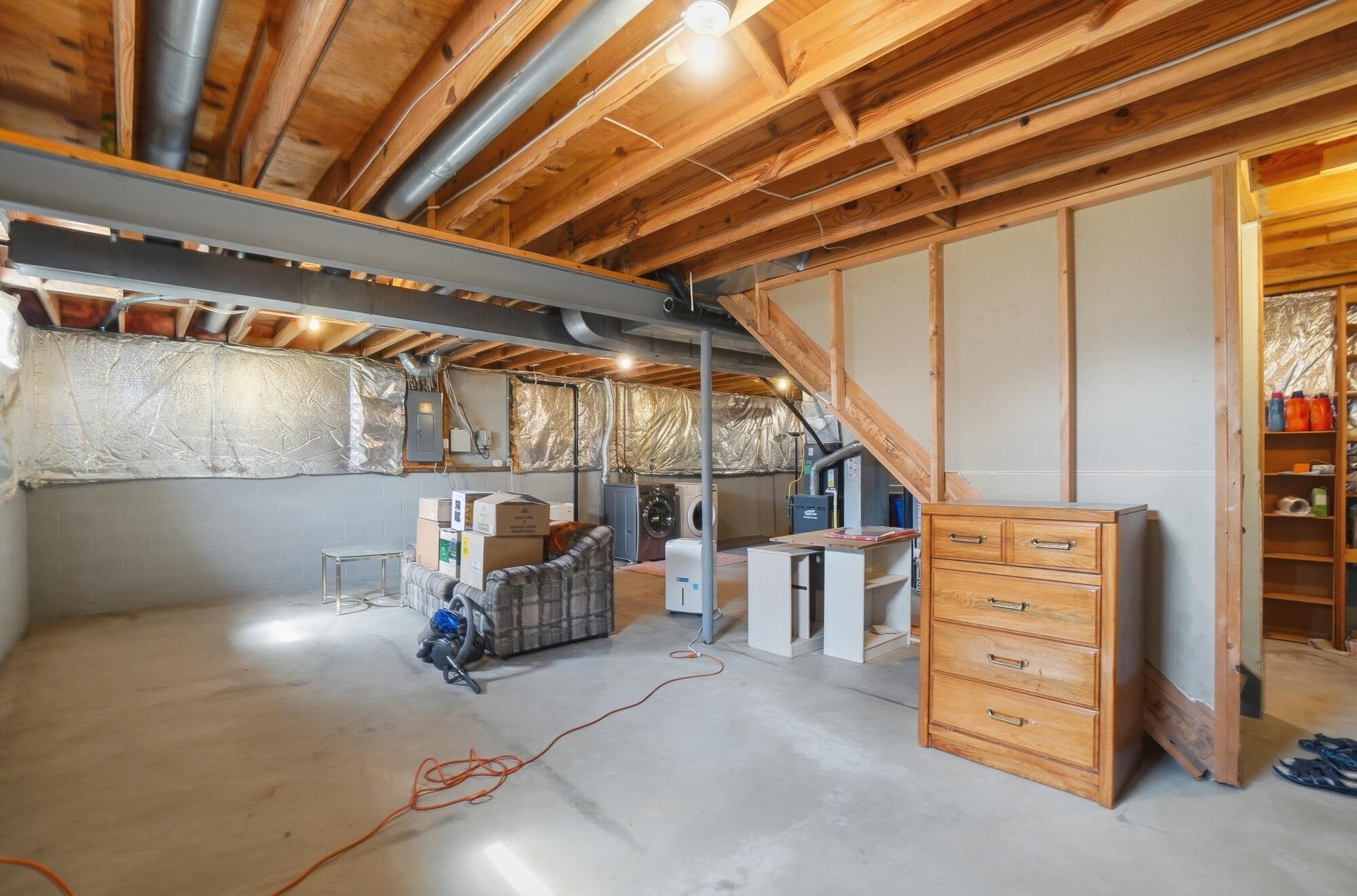3686 Riverlane Court