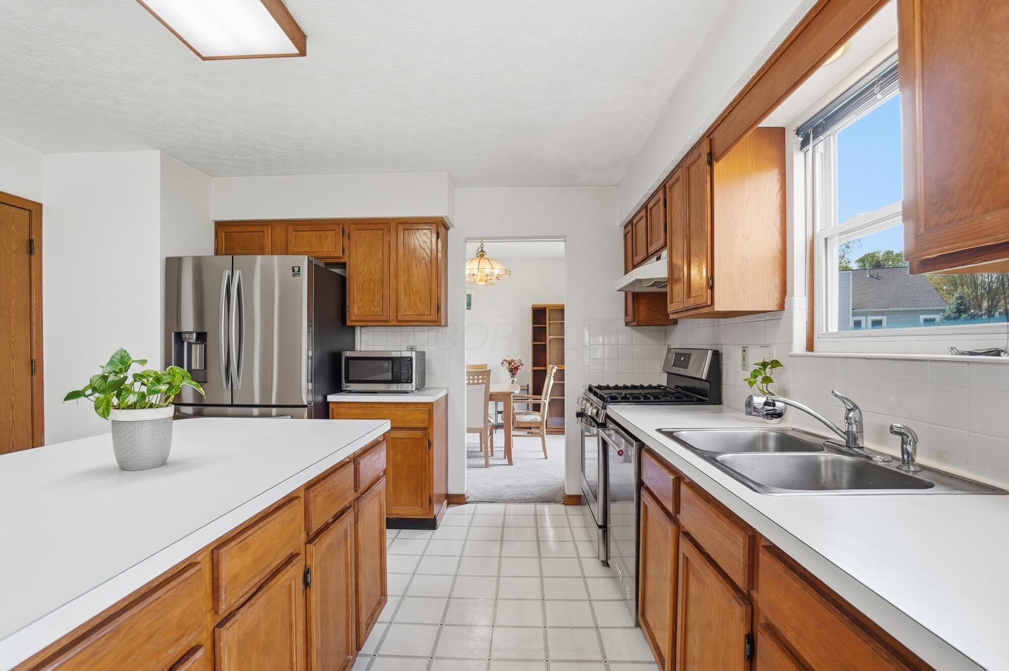 3686 Riverlane Court