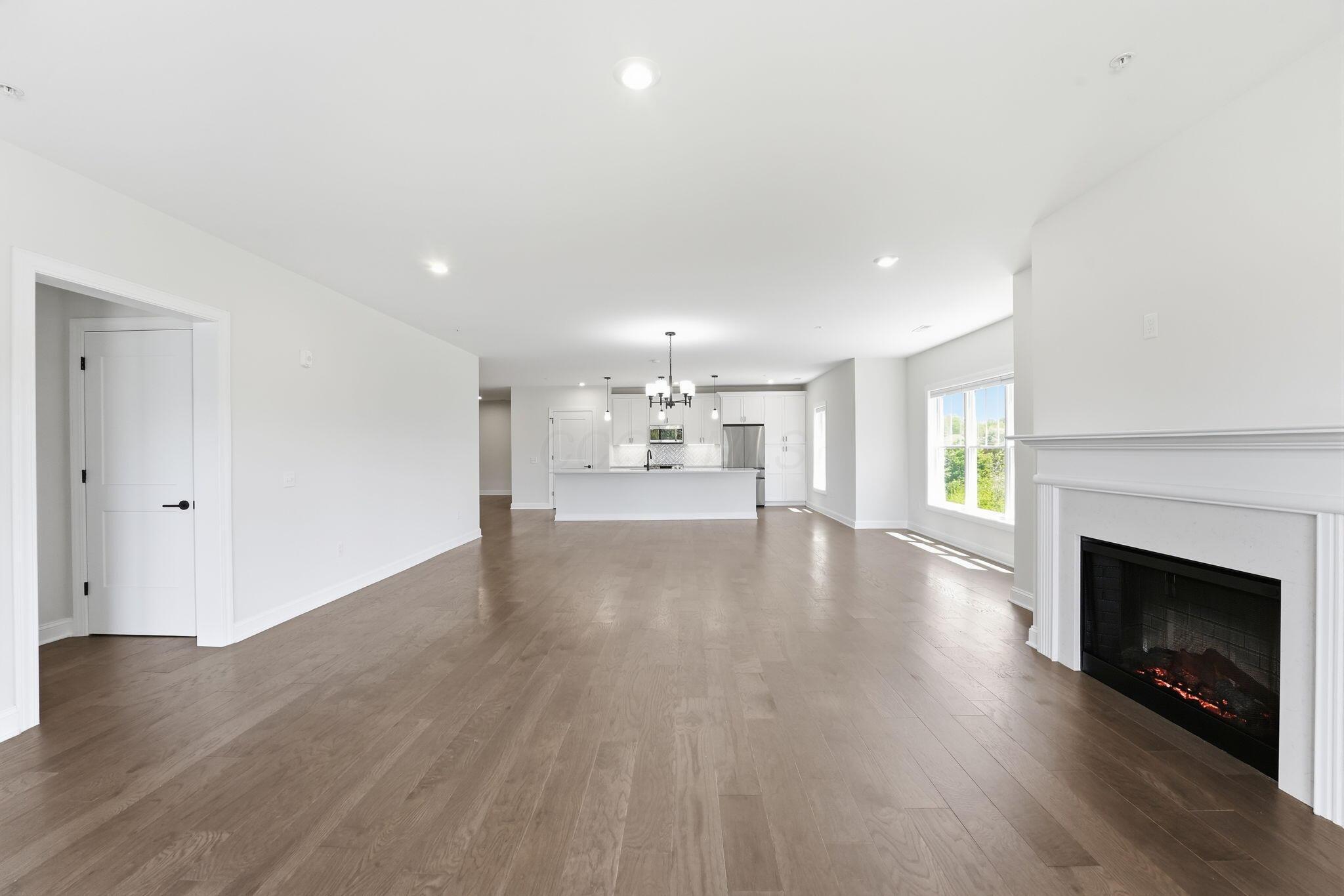 5233 Highpointe Lakes Drive, 301