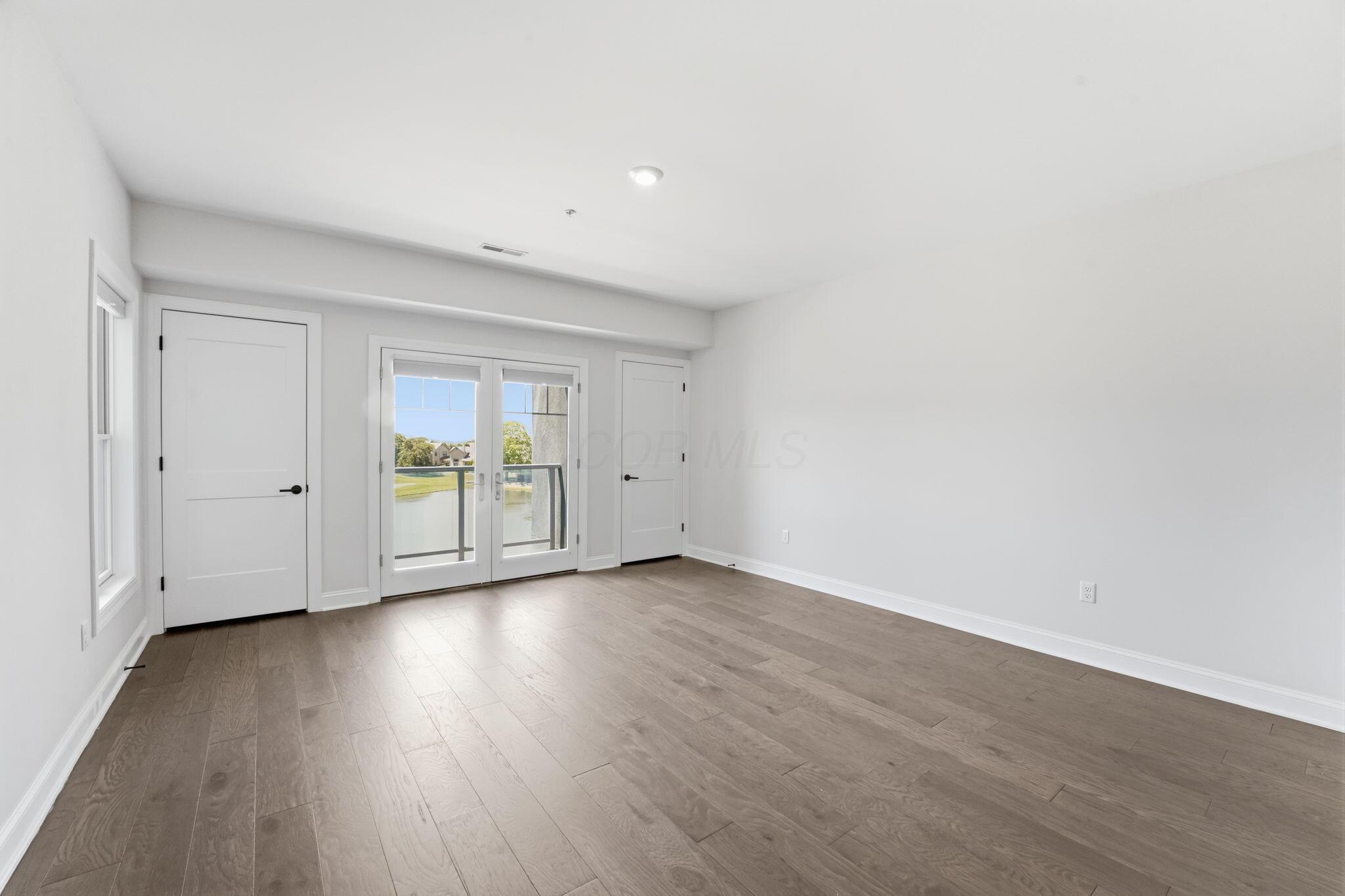 5233 Highpointe Lakes Drive, 301