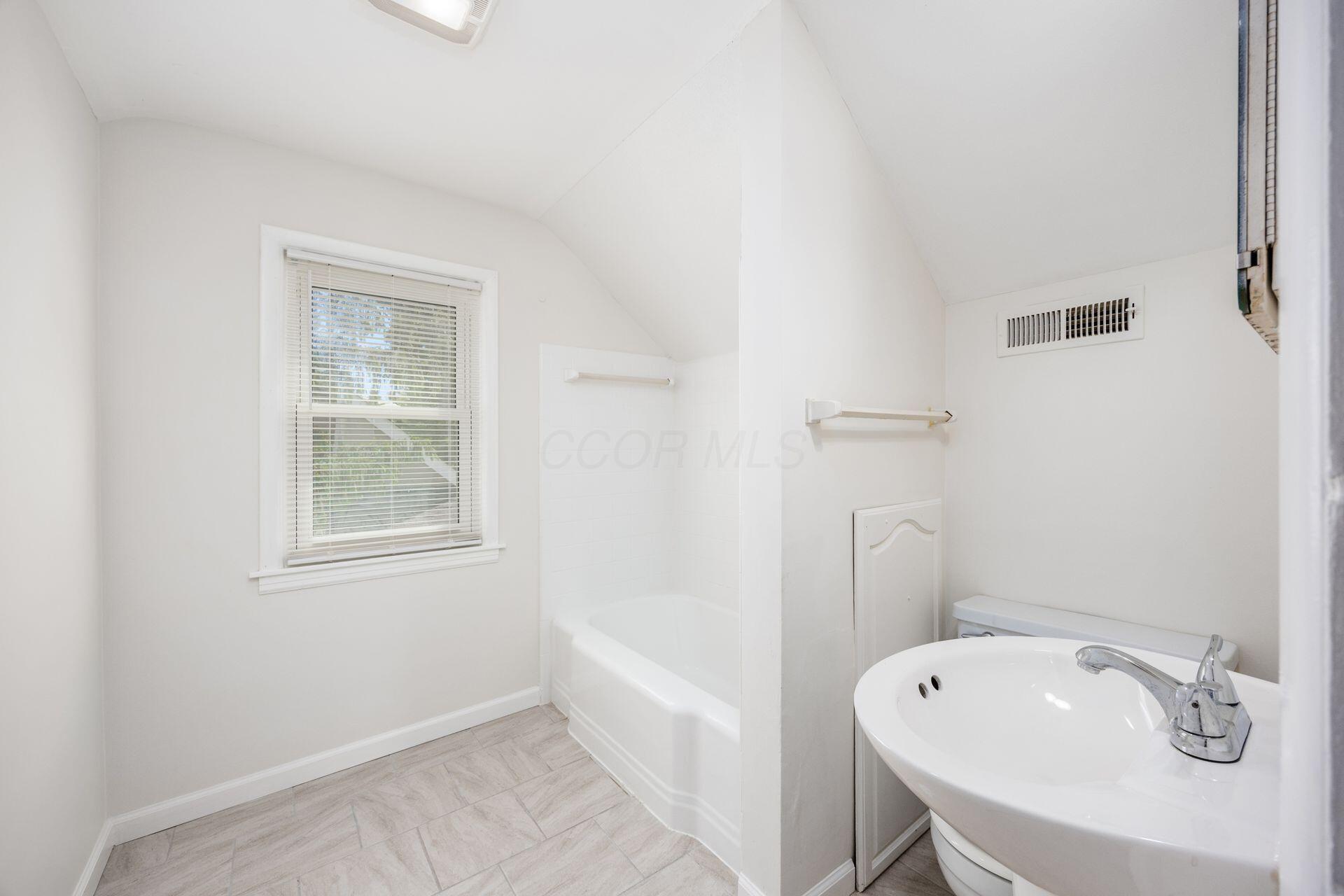 112 Howard Avenue