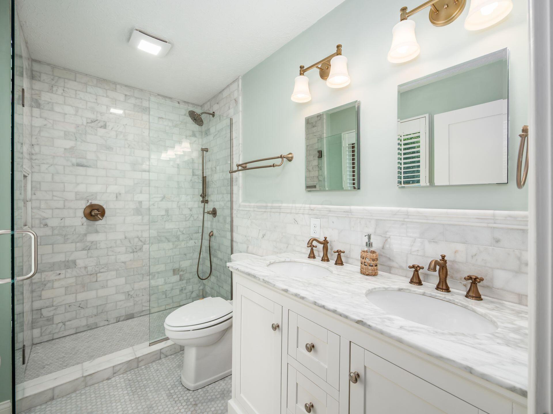 27 E South Street