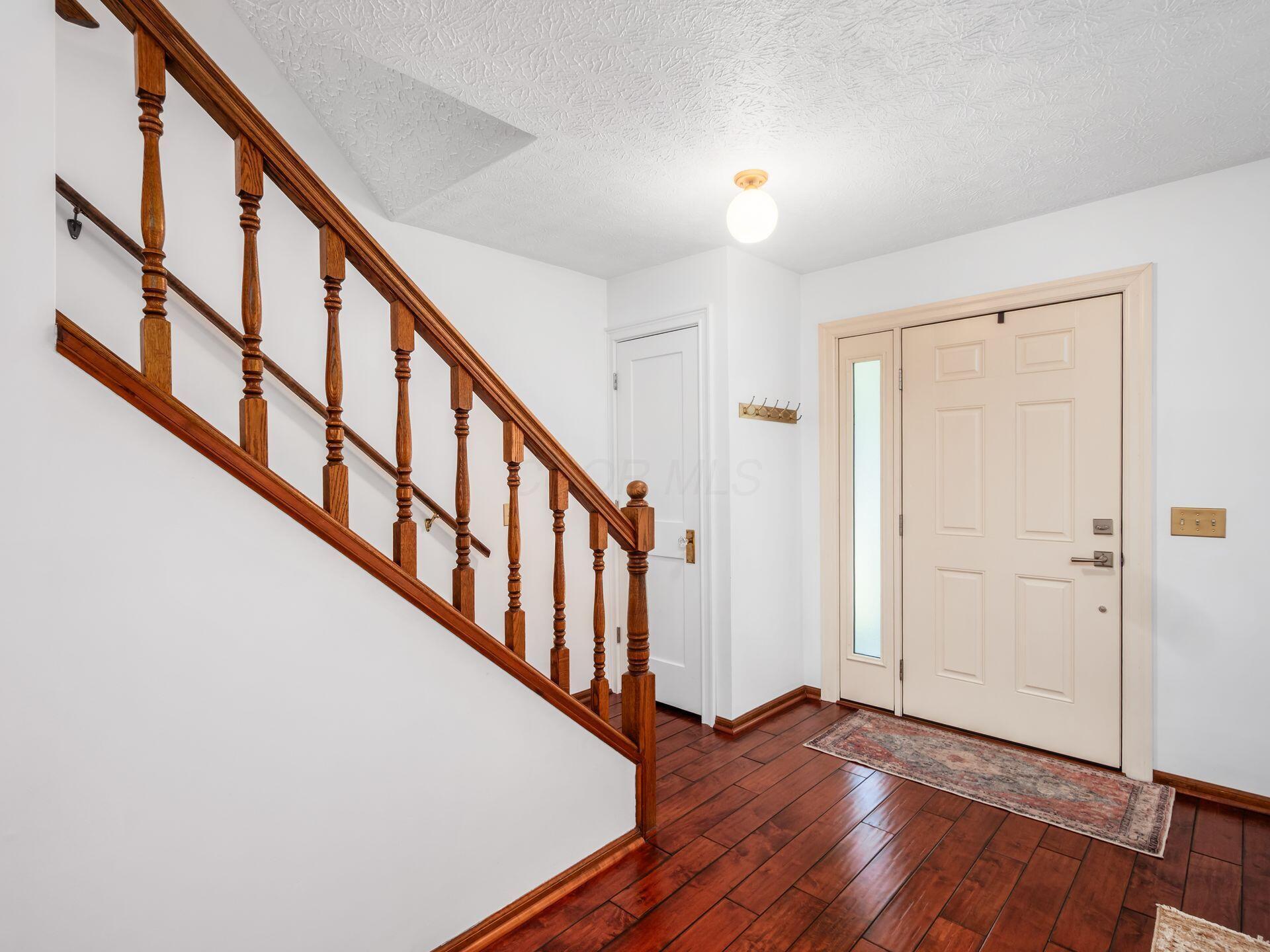 27 E South Street