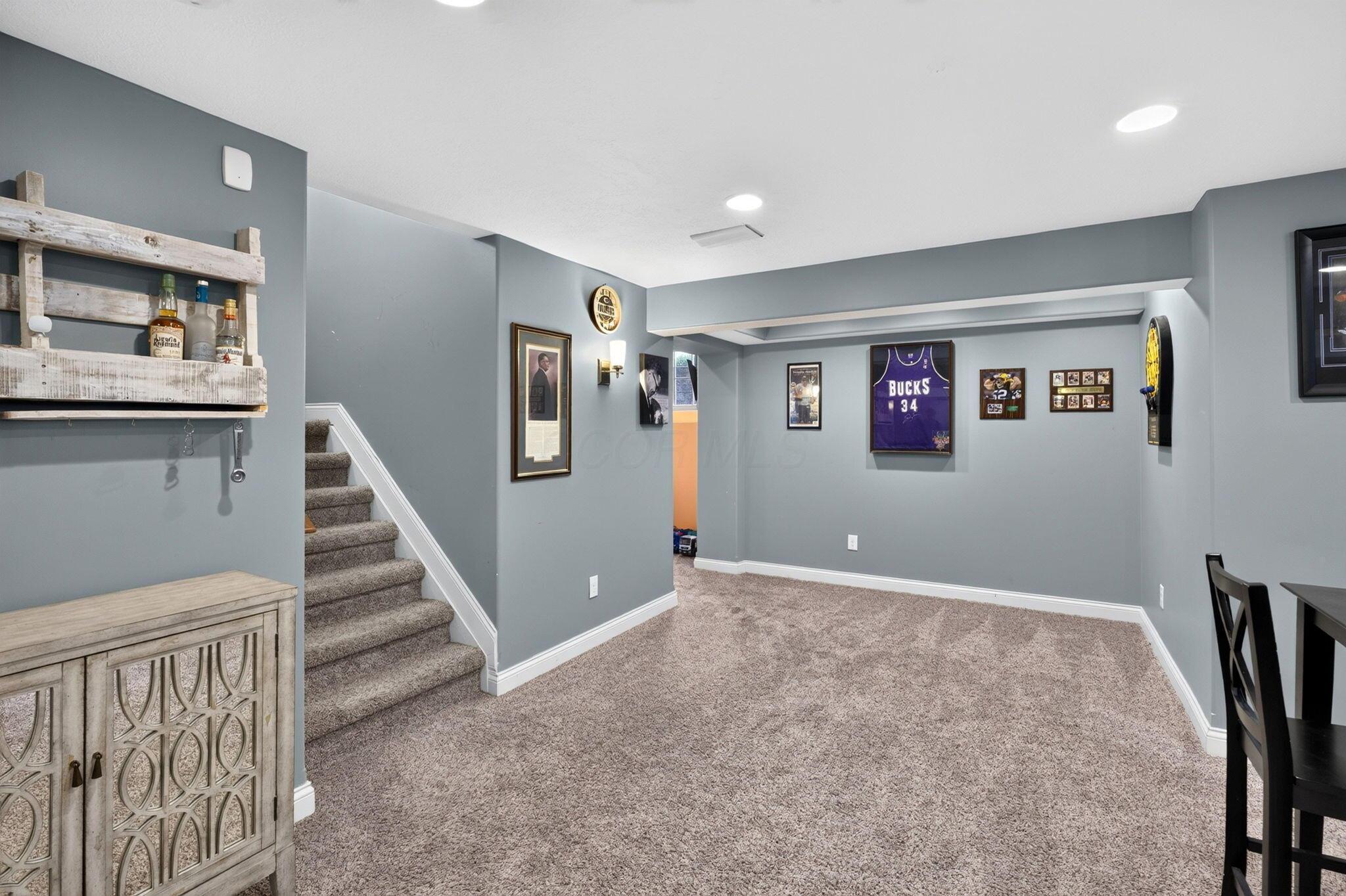 5564 Aster Way