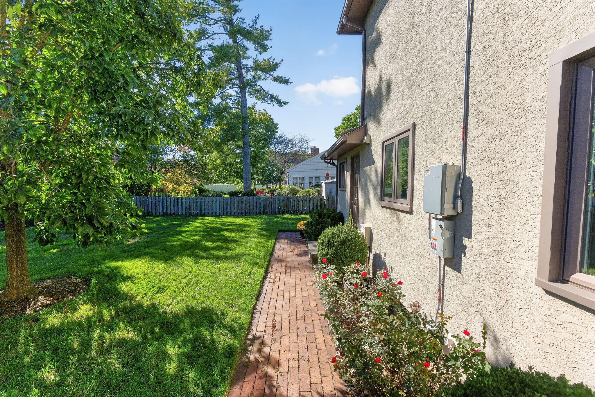 1333 Carron Drive