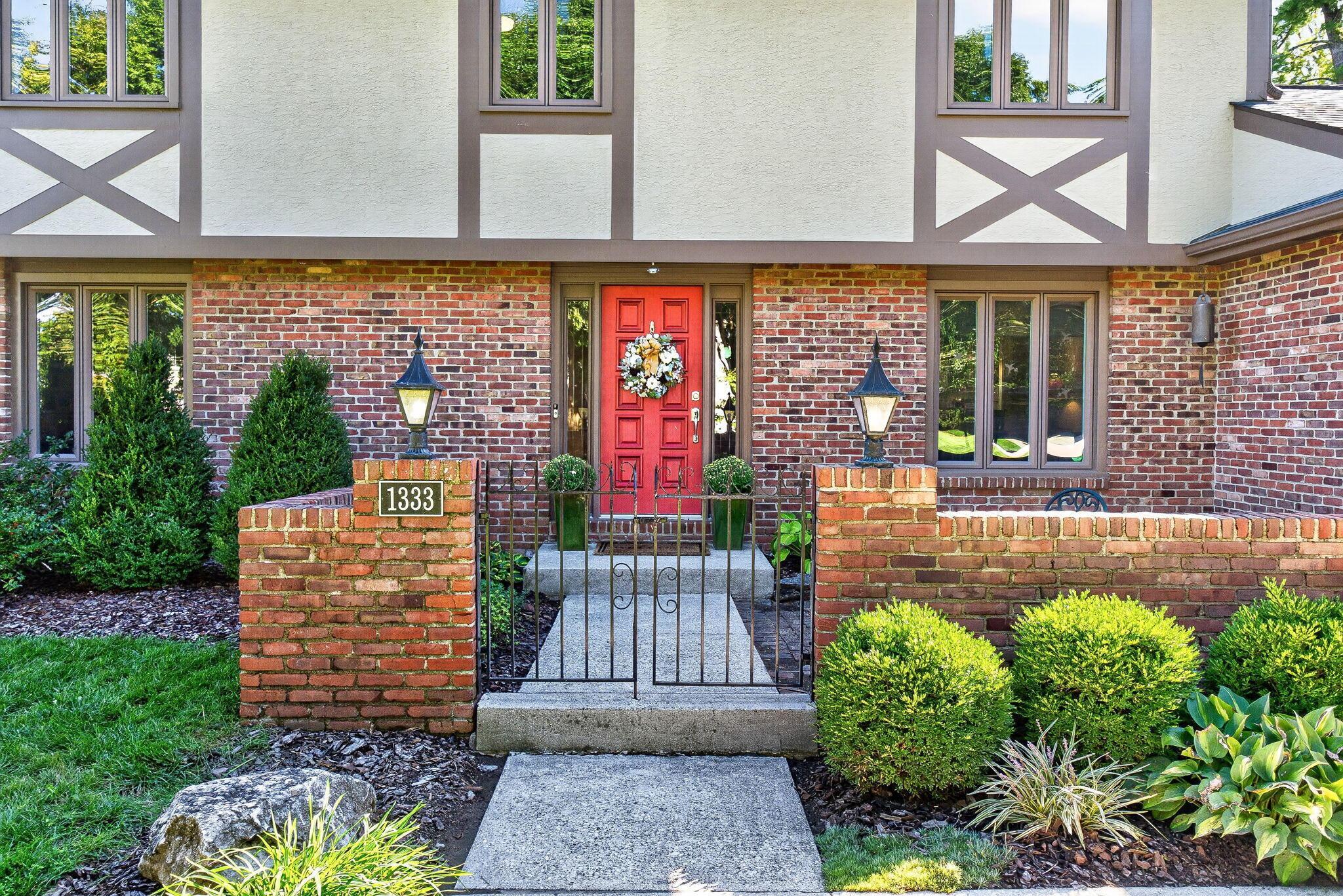 1333 Carron Drive