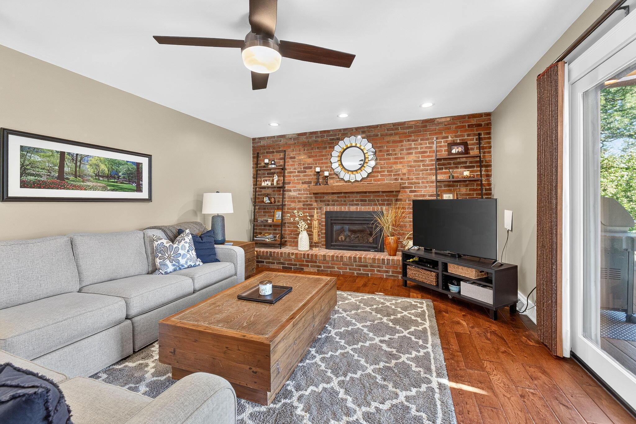 1333 Carron Drive