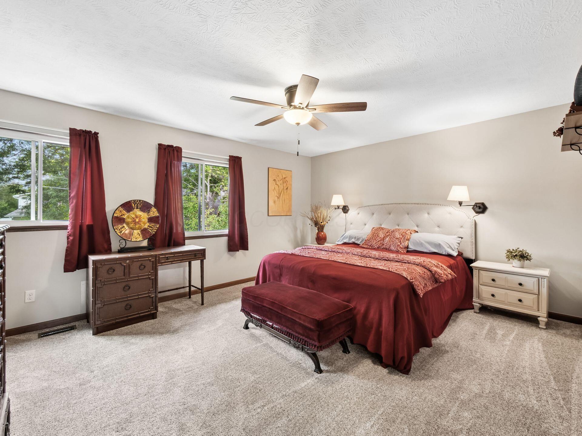 5353 Tartan Lane, 18