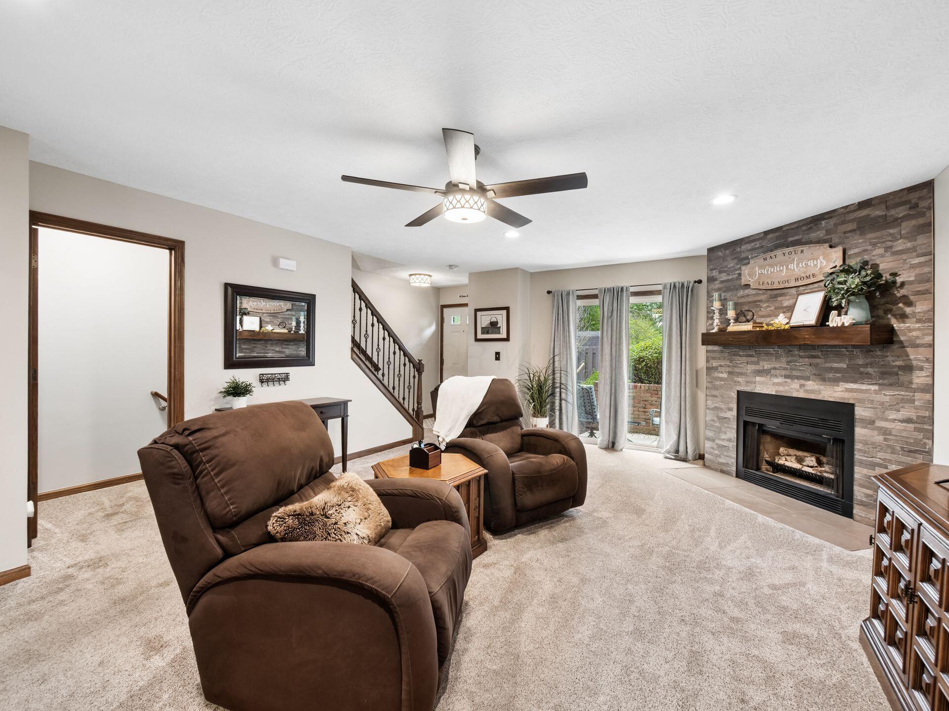 5353 Tartan Lane, 18