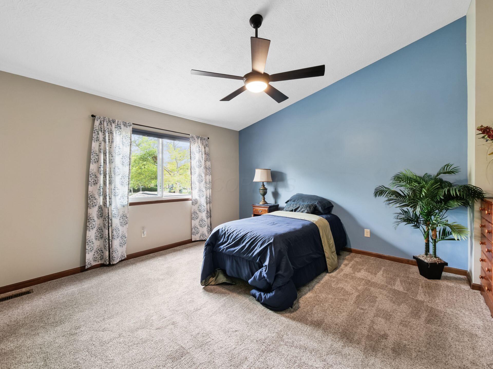 5353 Tartan Lane, 18