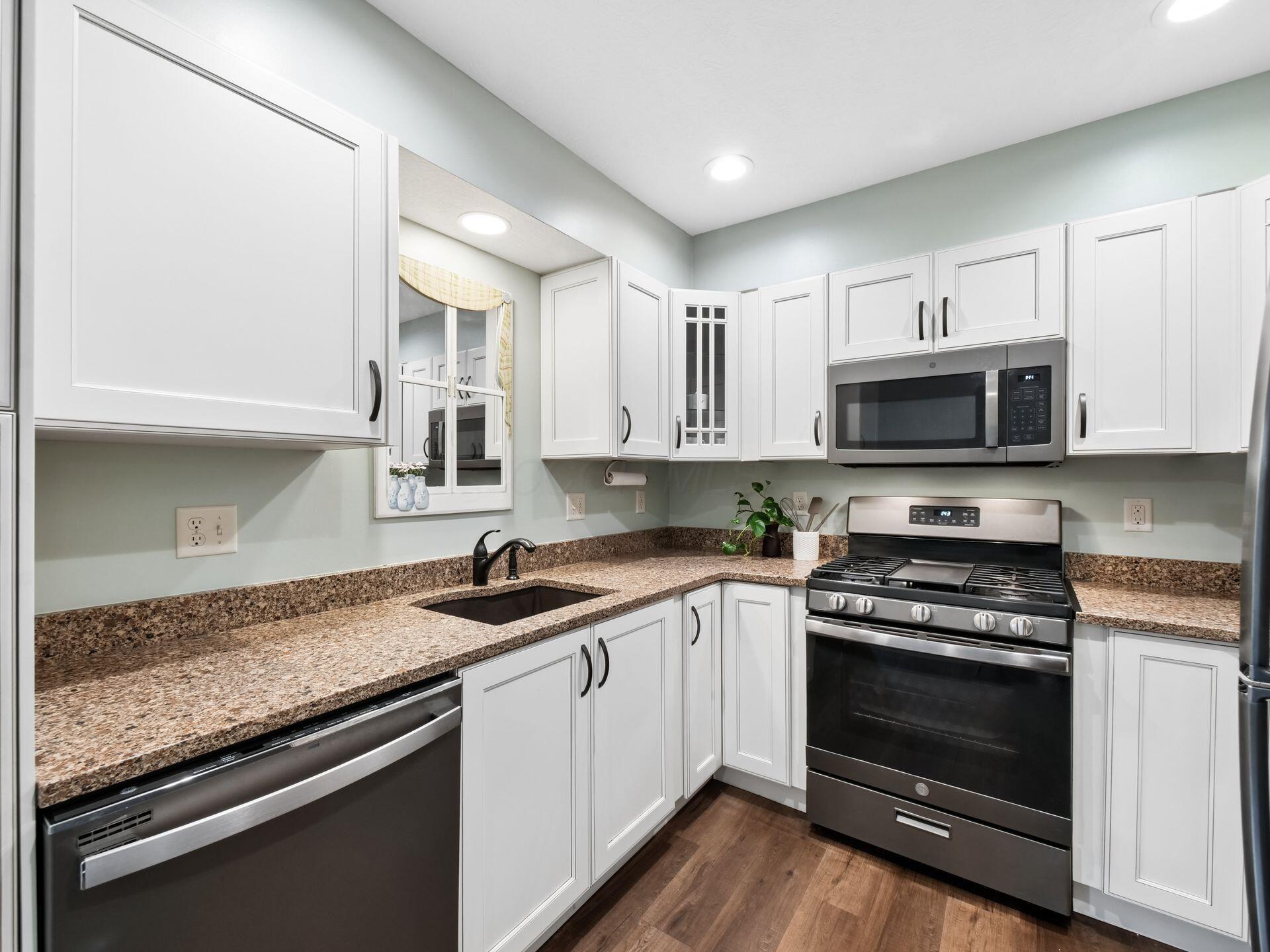 5353 Tartan Lane, 18