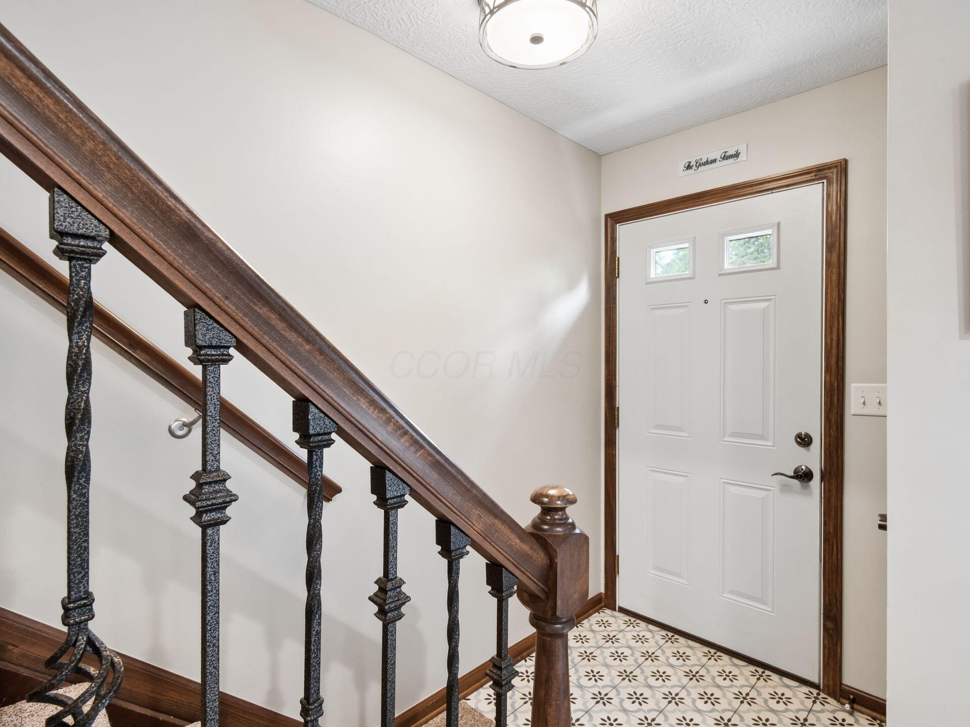 5353 Tartan Lane, 18