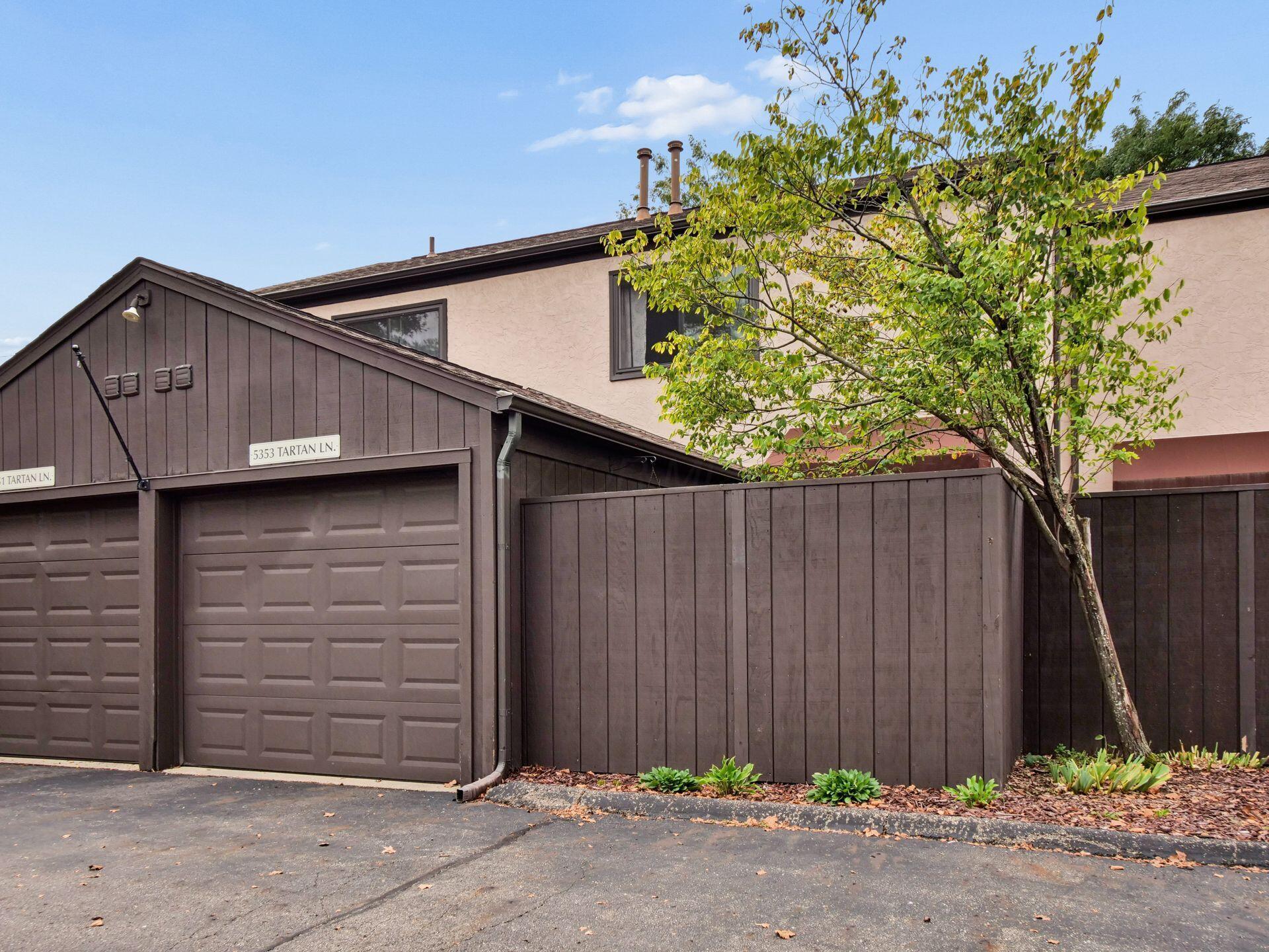 5353 Tartan Lane, 18