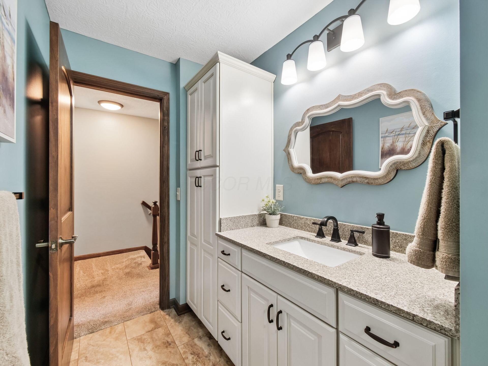 5353 Tartan Lane, 18