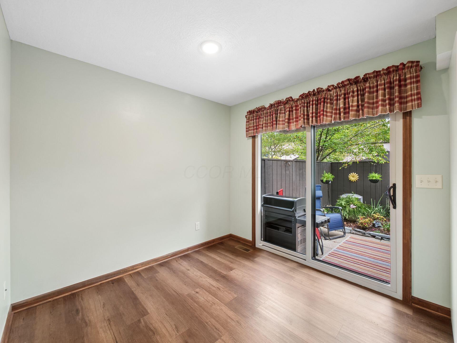 5353 Tartan Lane, 18