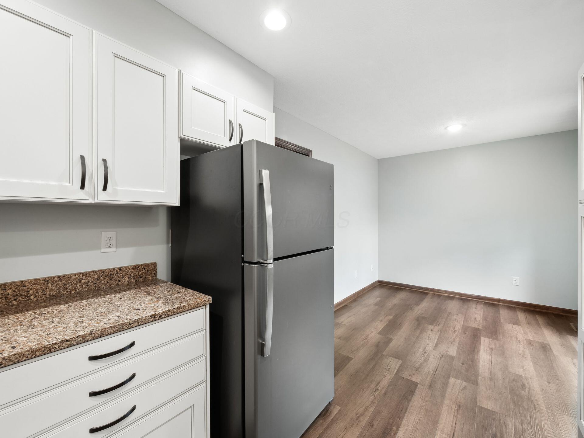5353 Tartan Lane, 18