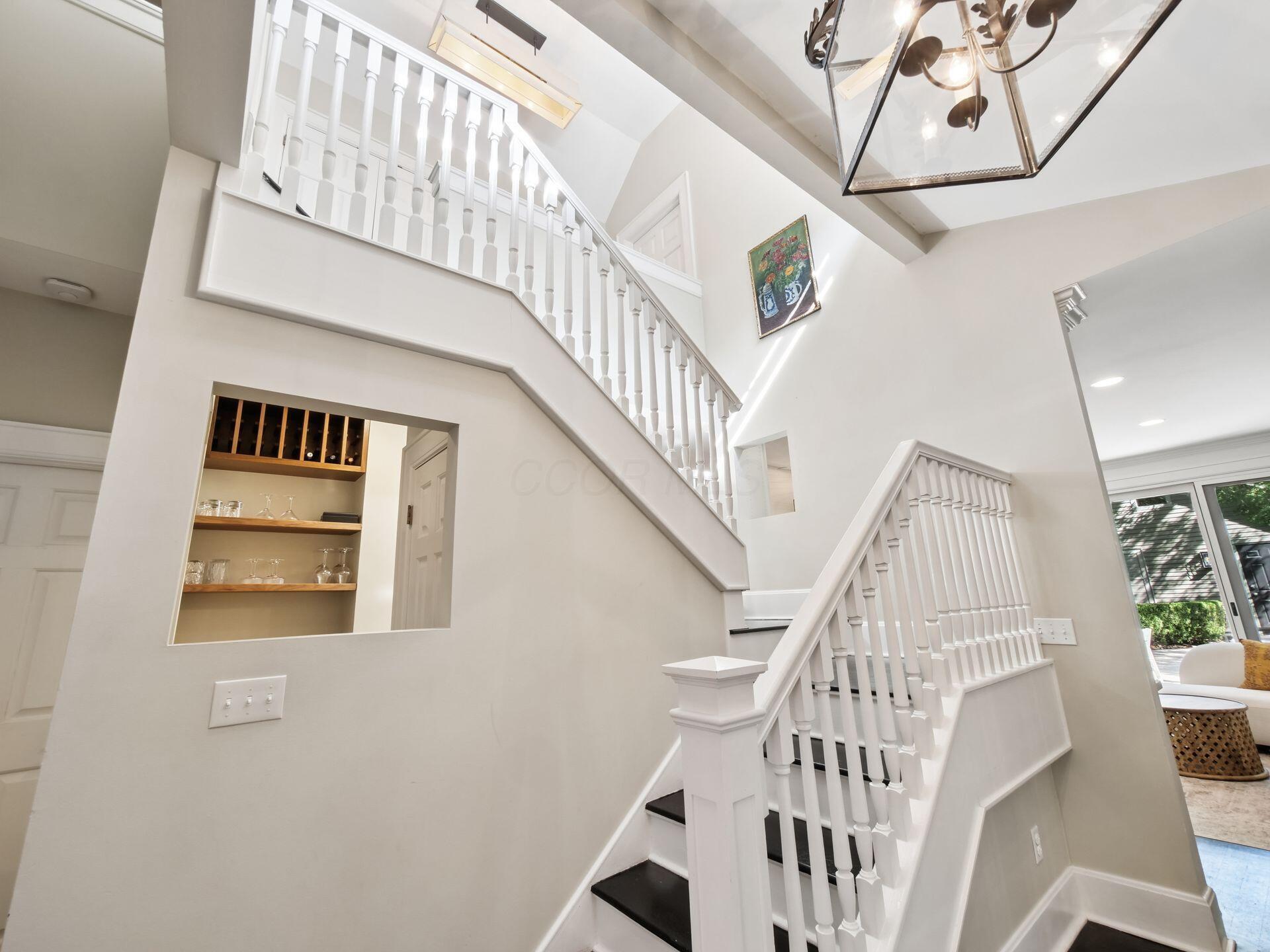 568 S 6th Street