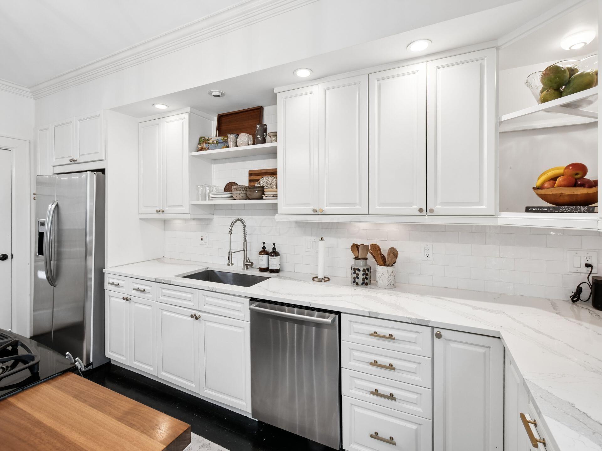 568 S 6th Street