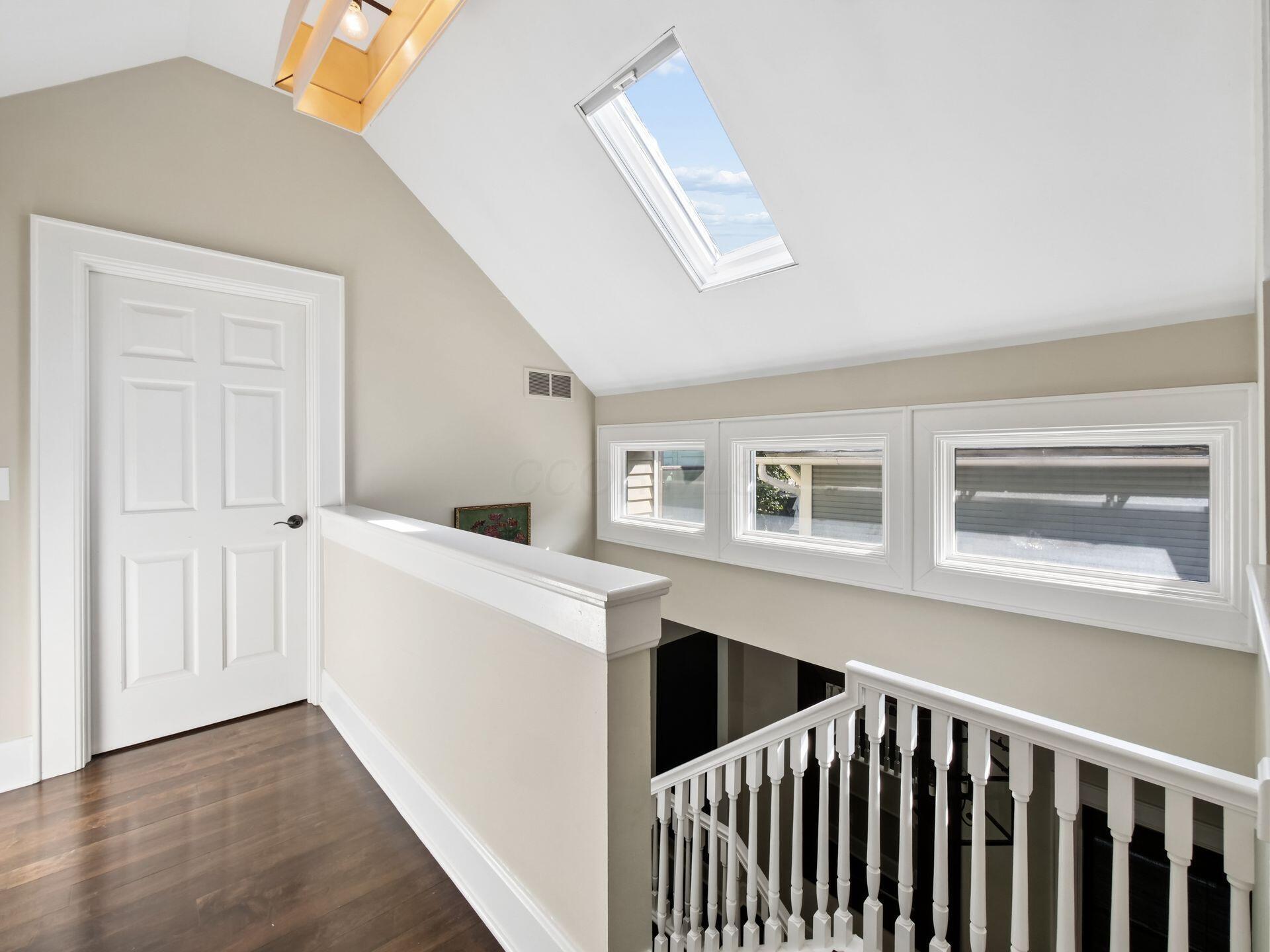 568 S 6th Street