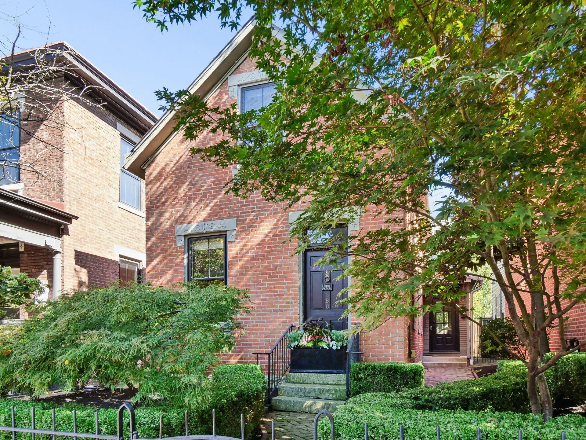 568 S 6th Street