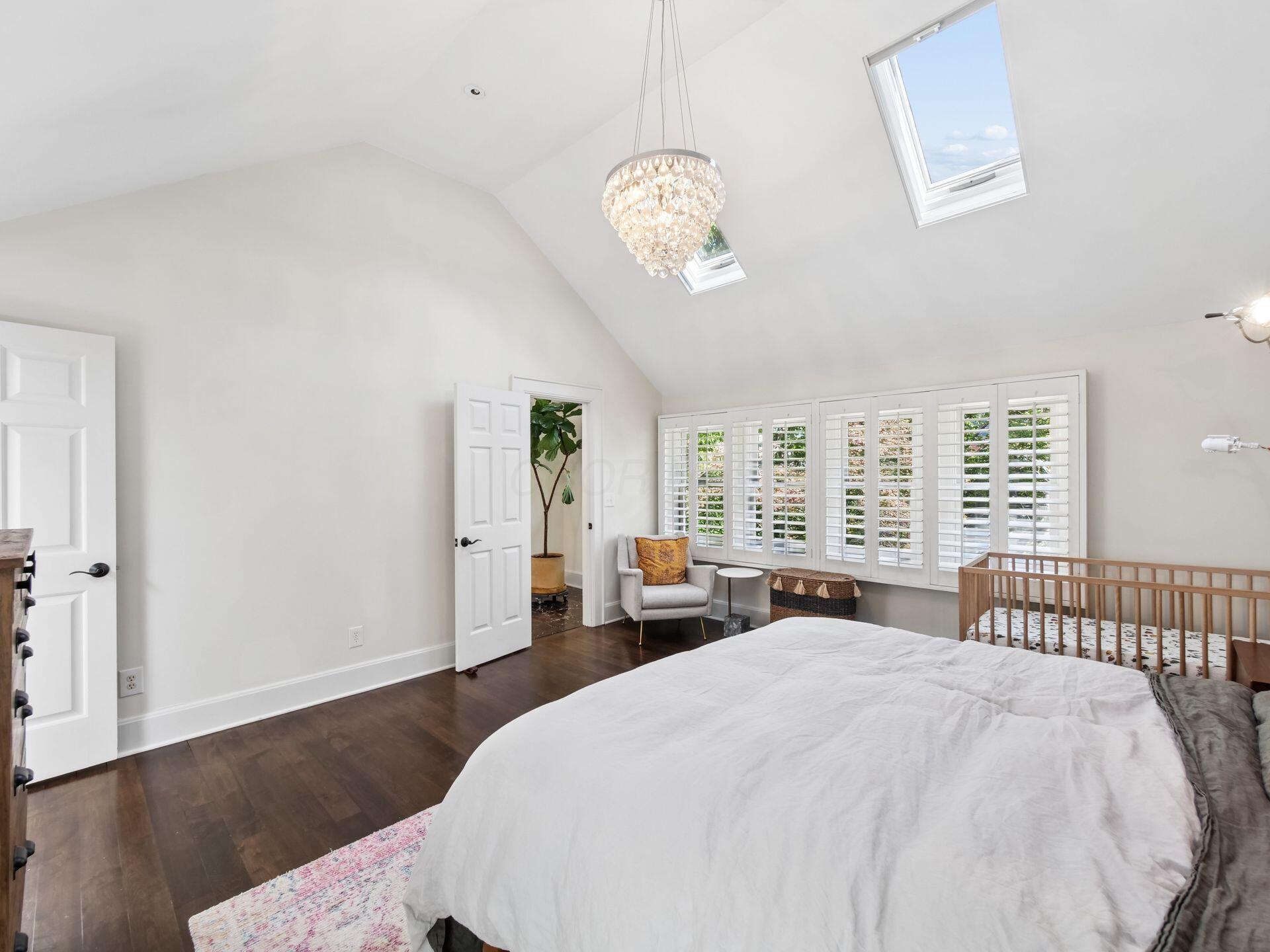 568 S 6th Street