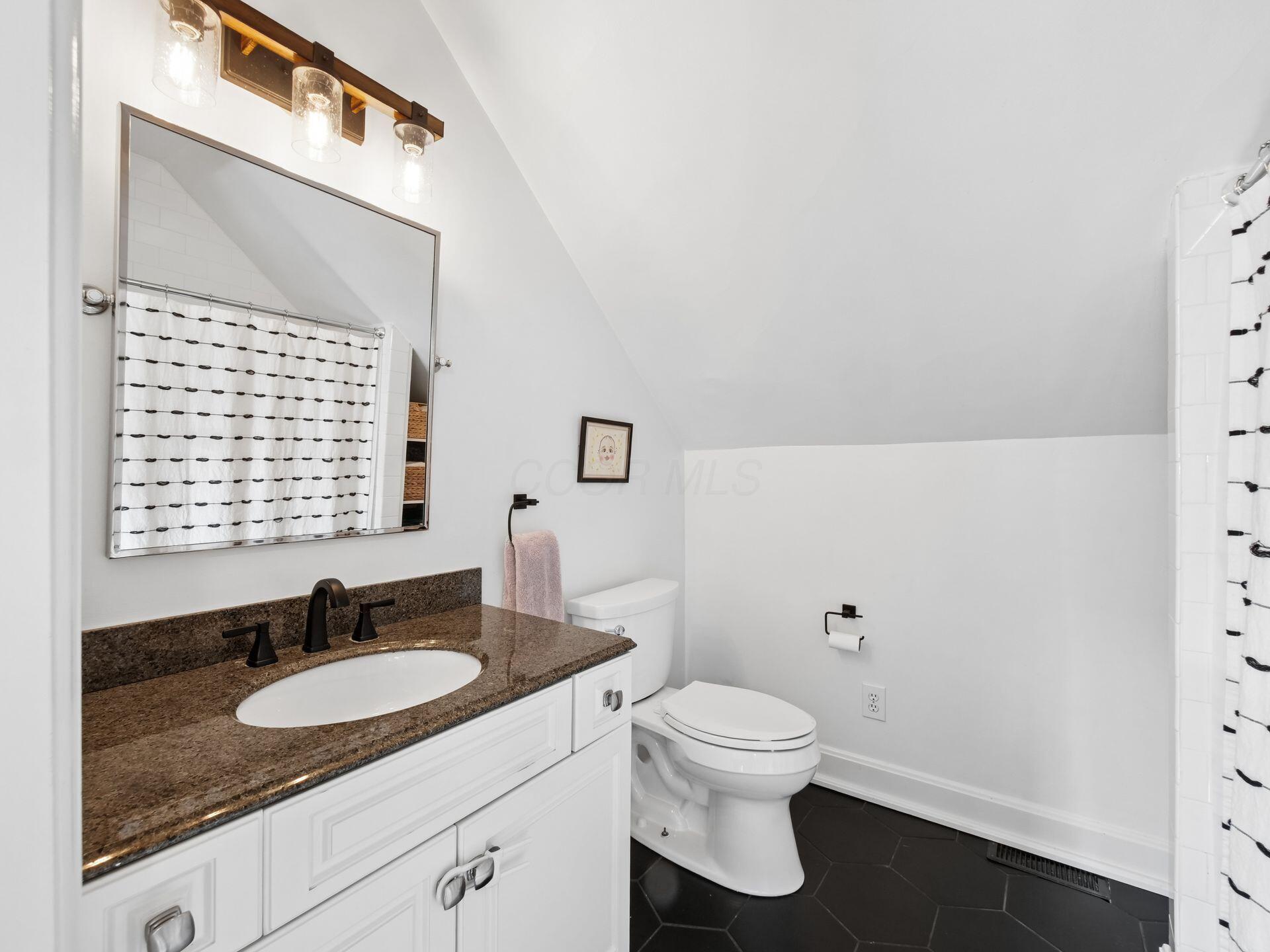 568 S 6th Street