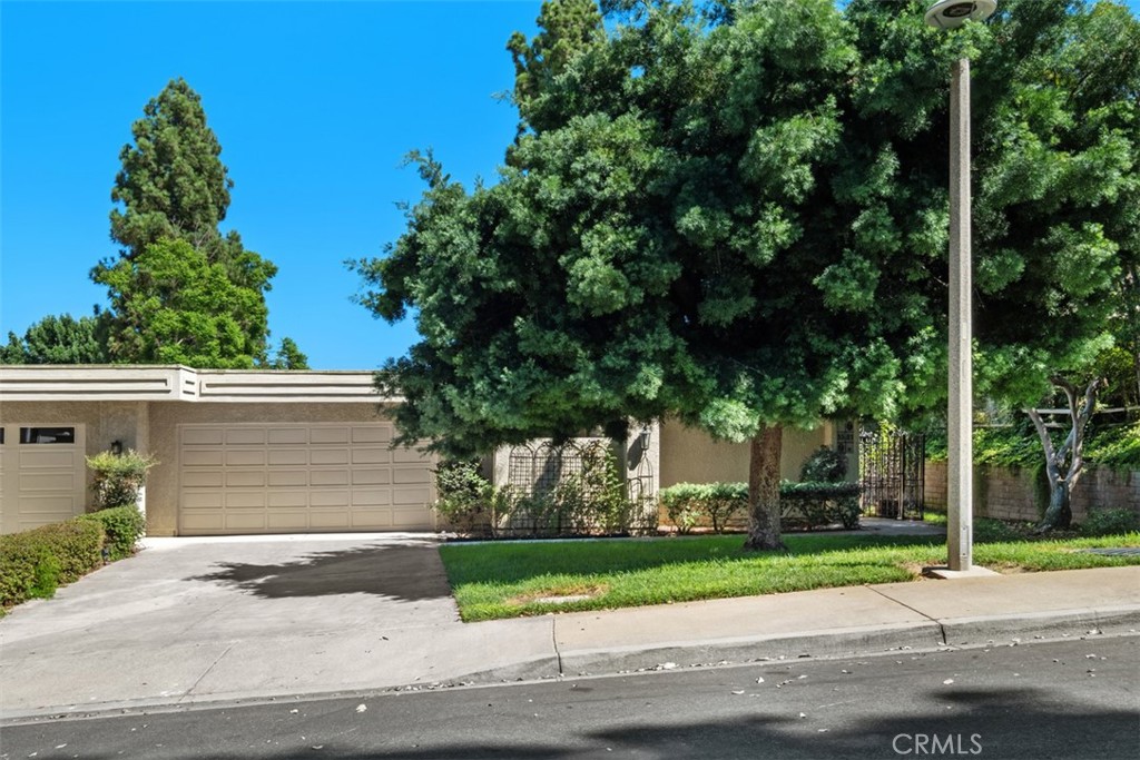 5581 Via Dicha B Laguna Woods Ca Us 92637 Oc26058629