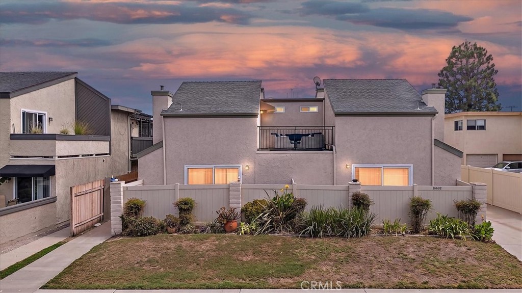 16692 Dolores Huntington Beach Ca Us 92649 Oc26210816
