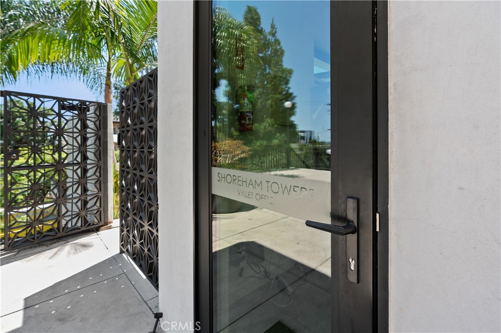 8787 Shoreham Drive B4