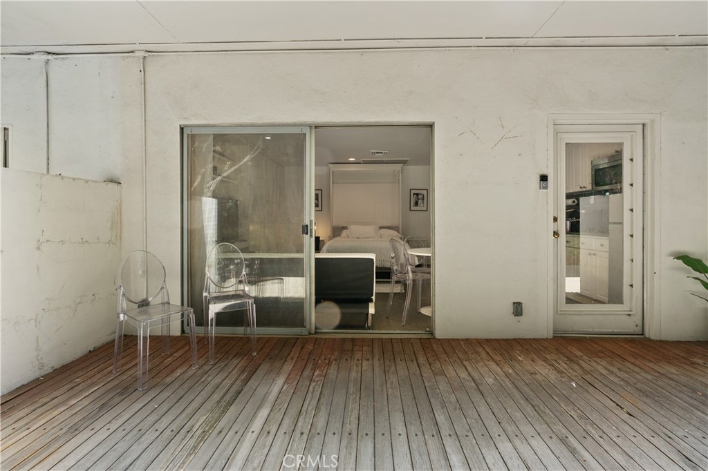 8787 Shoreham Drive B4