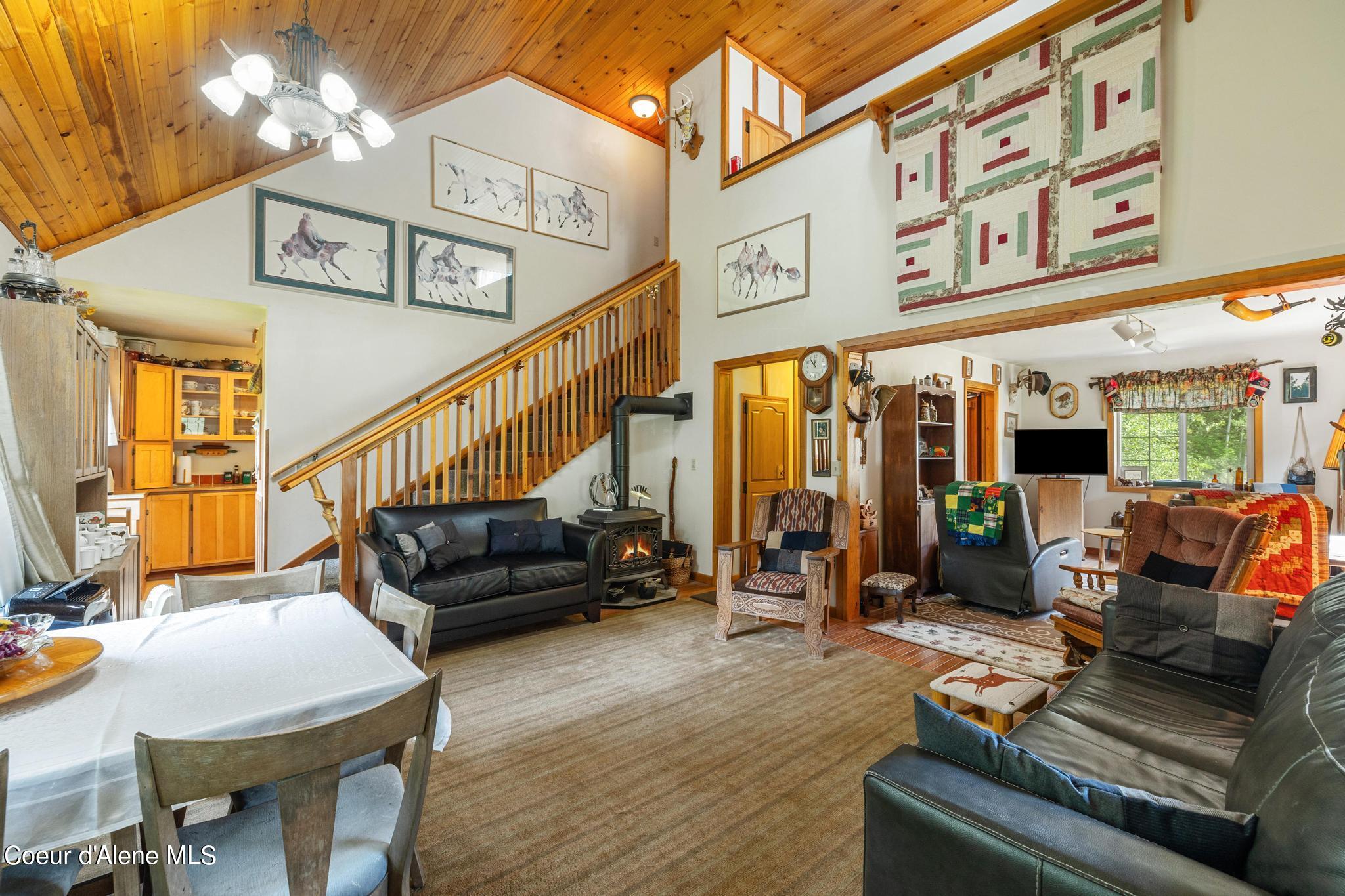 456 Hunt Gulch Rd