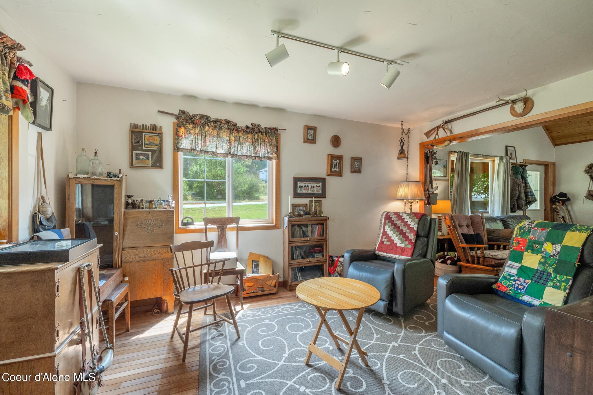 456 Hunt Gulch Rd
