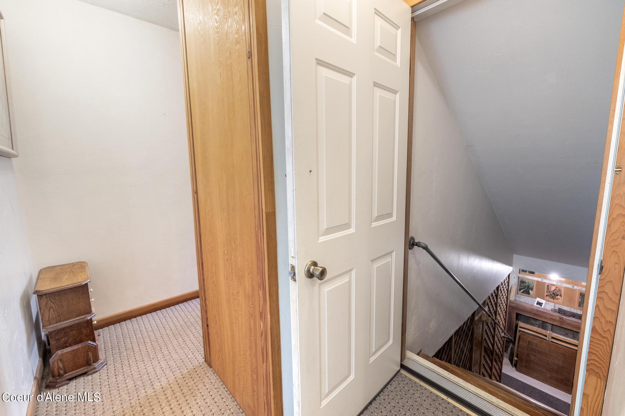 456 Hunt Gulch Rd