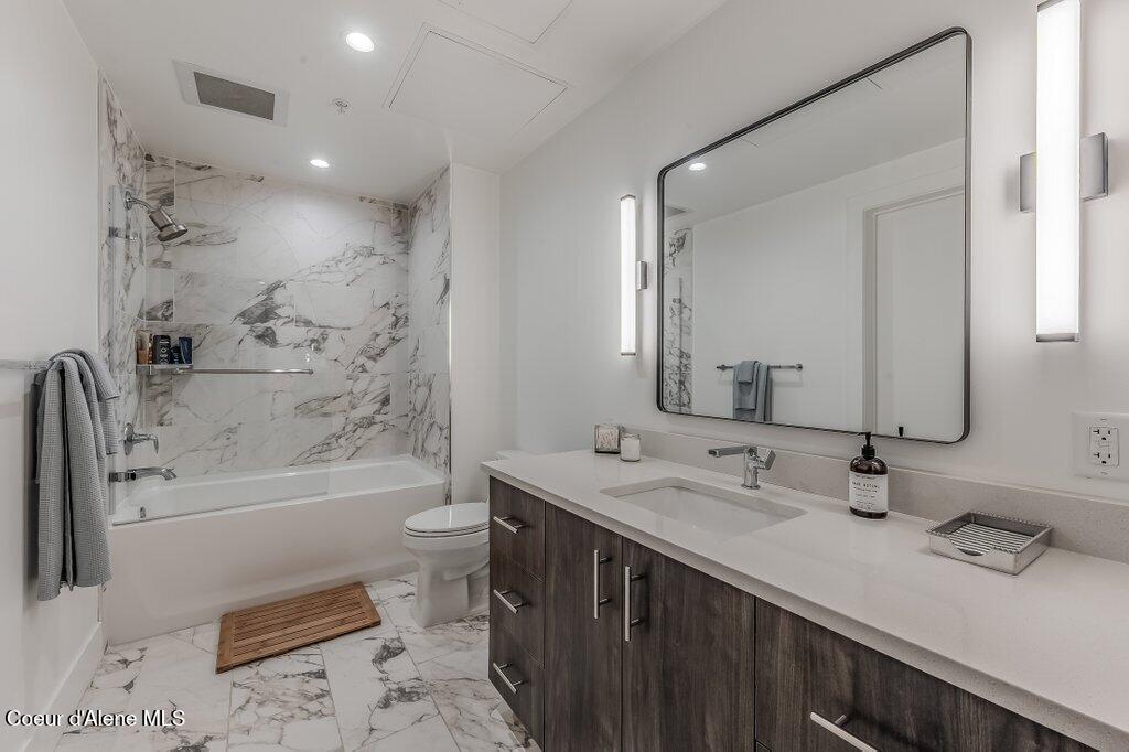 201 N 1ST ST, #704, Coeur d'Alene Unit: #704