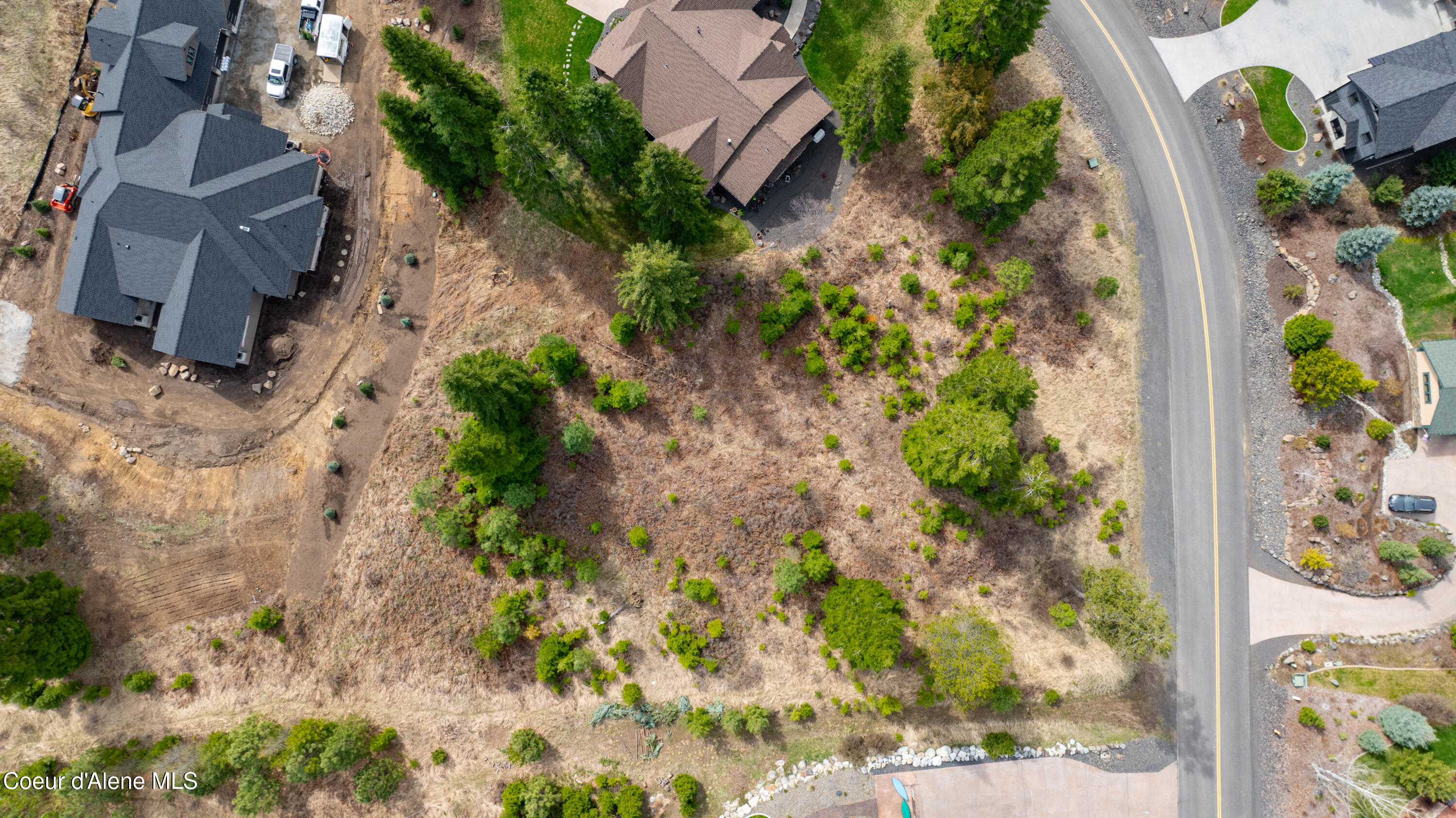 3915 W CIELO VIEW CT