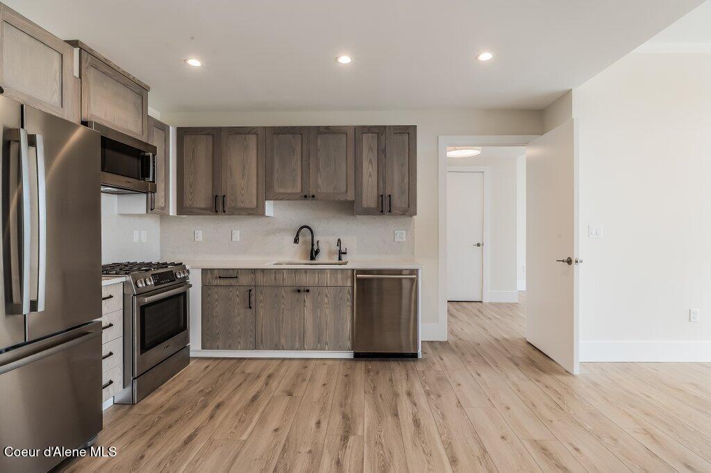 201 N 1ST ST #1006