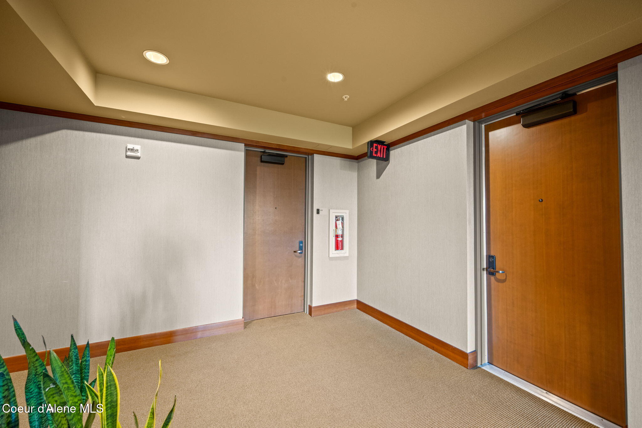 1700 E TOWER POINTE DR #302