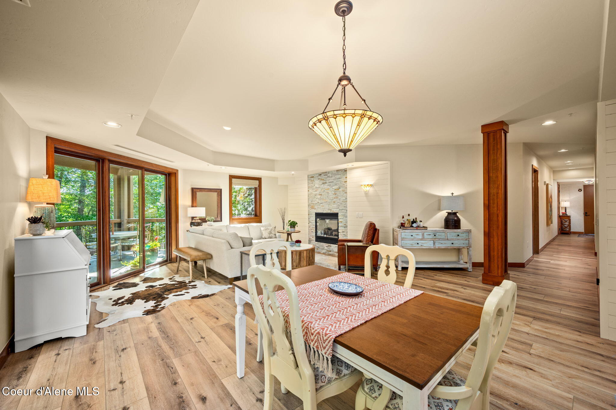 1700 E TOWER POINTE DR #302