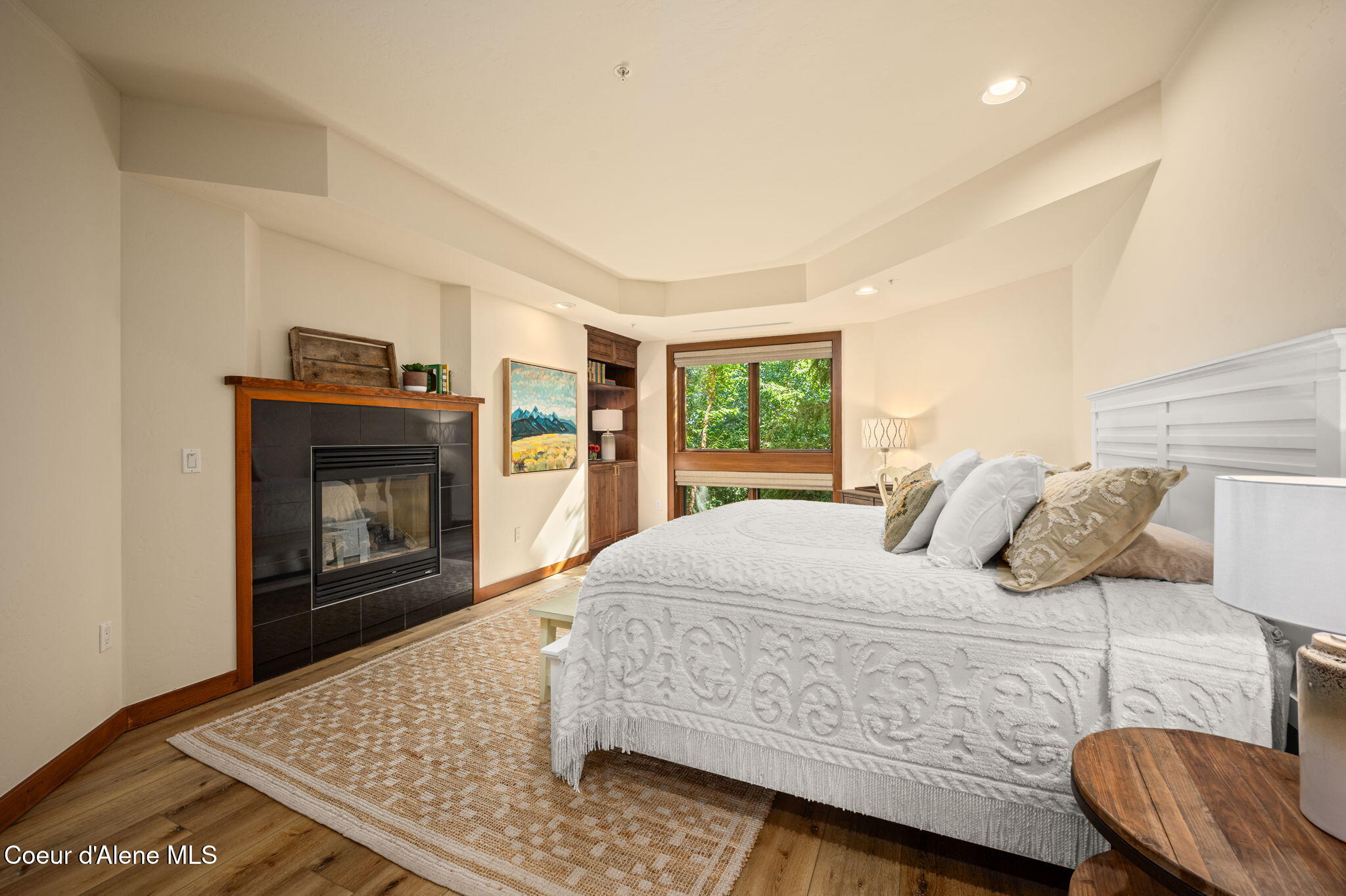 1700 E TOWER POINTE DR #302