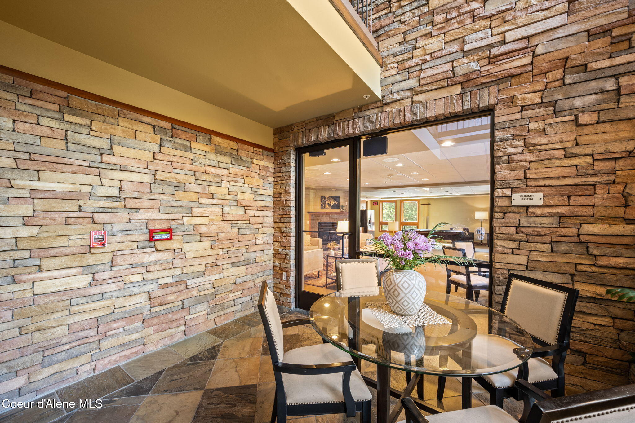 1700 E TOWER POINTE DR #302