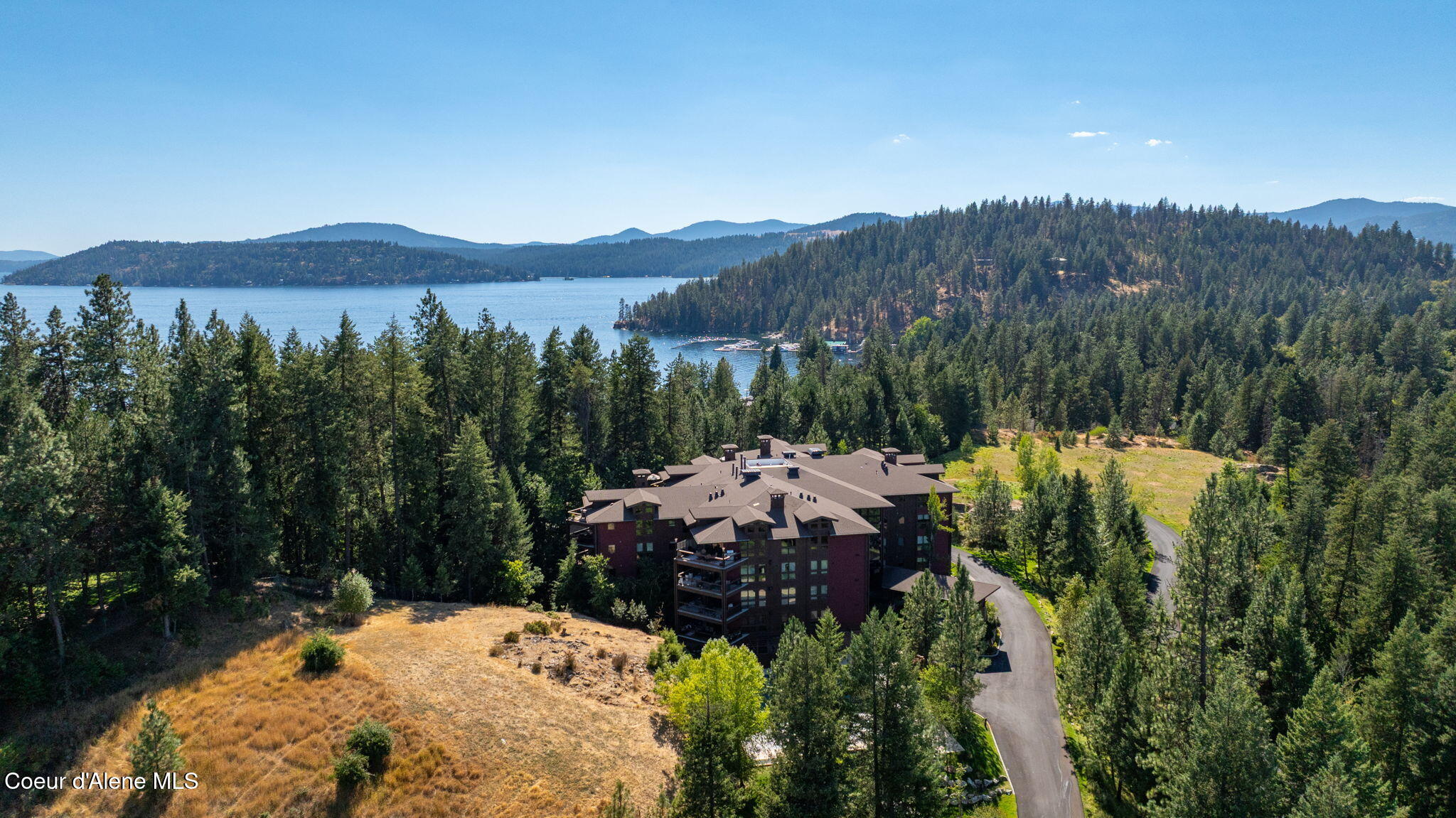 1700 E TOWER POINTE DR #302