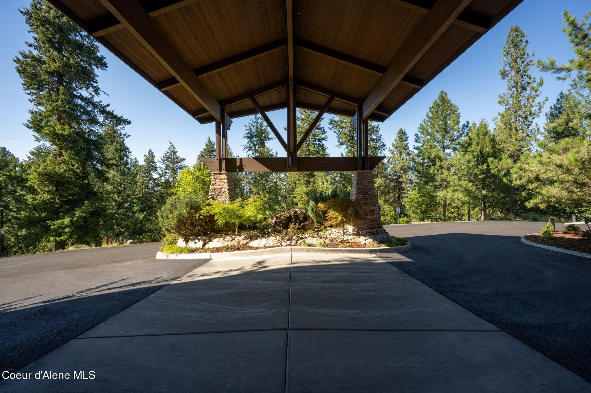 1700 E TOWER POINTE DR #302