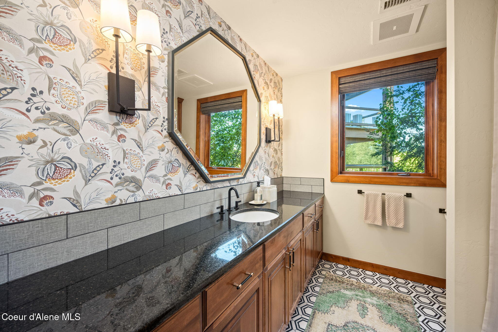 1700 E TOWER POINTE DR #302