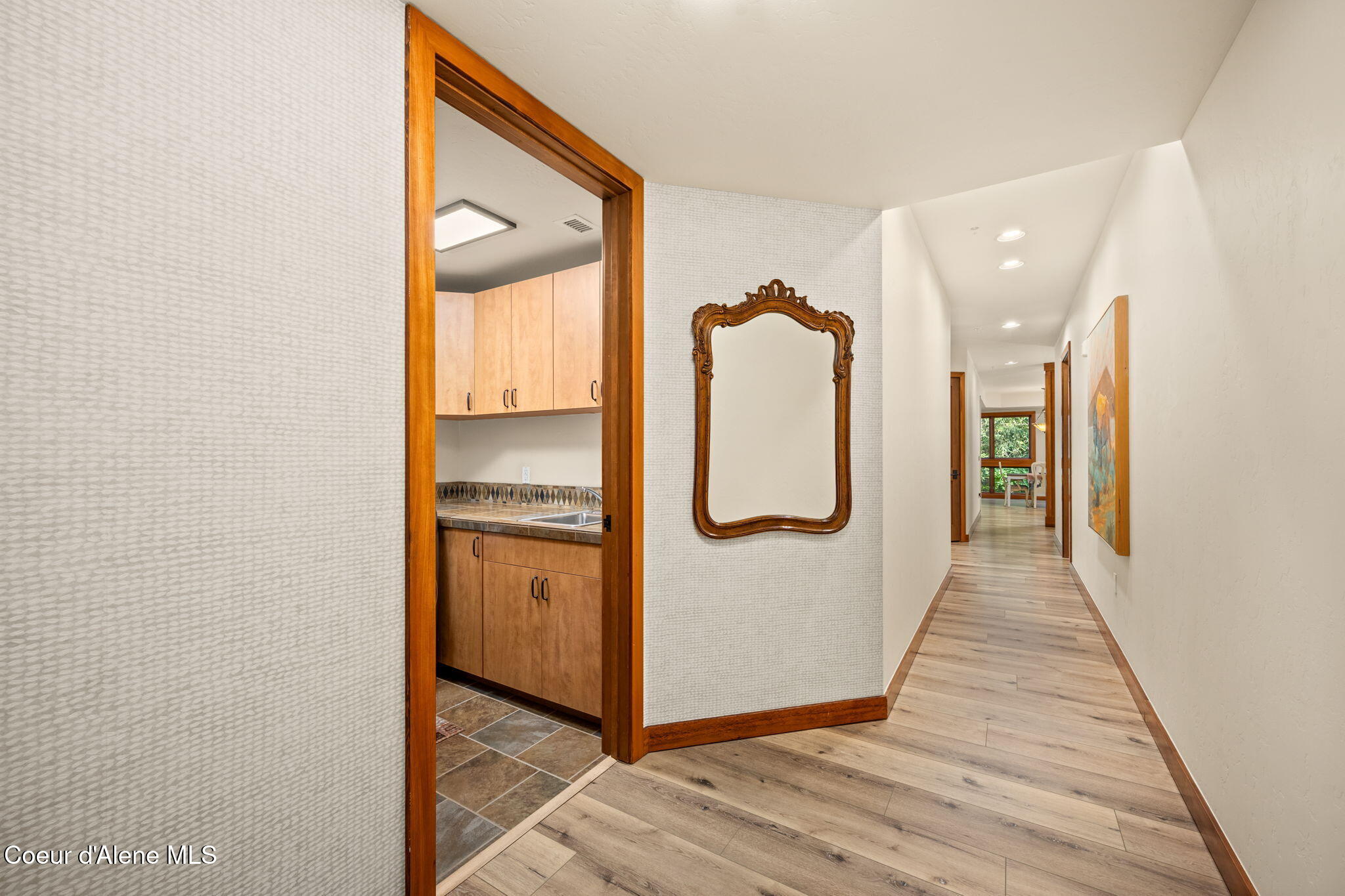 1700 E TOWER POINTE DR #302