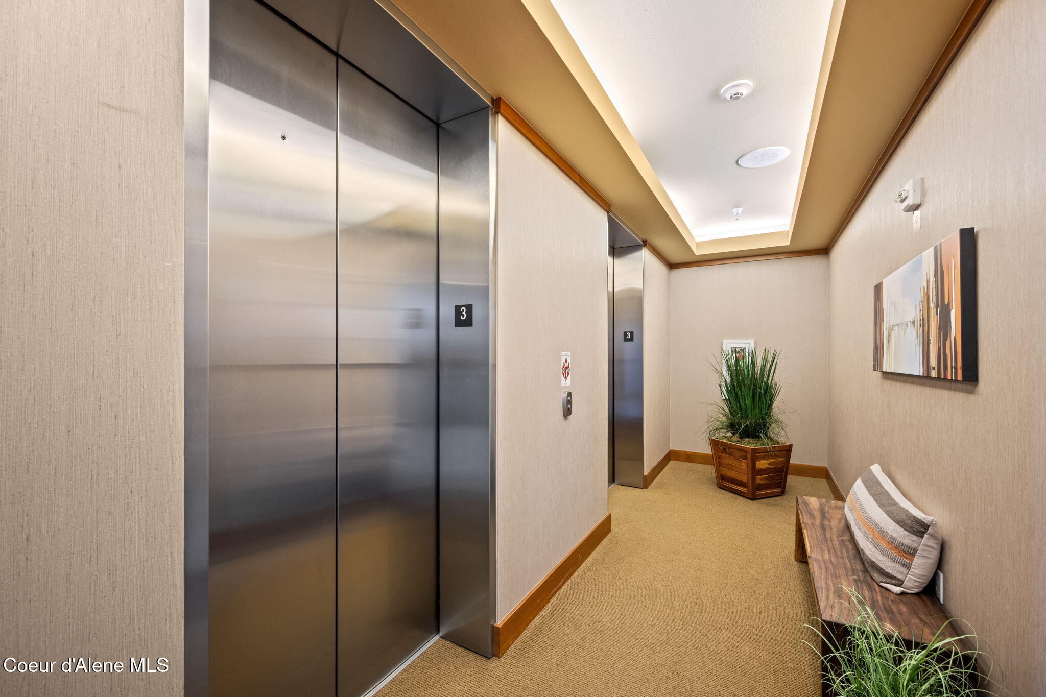 1700 E TOWER POINTE DR #302