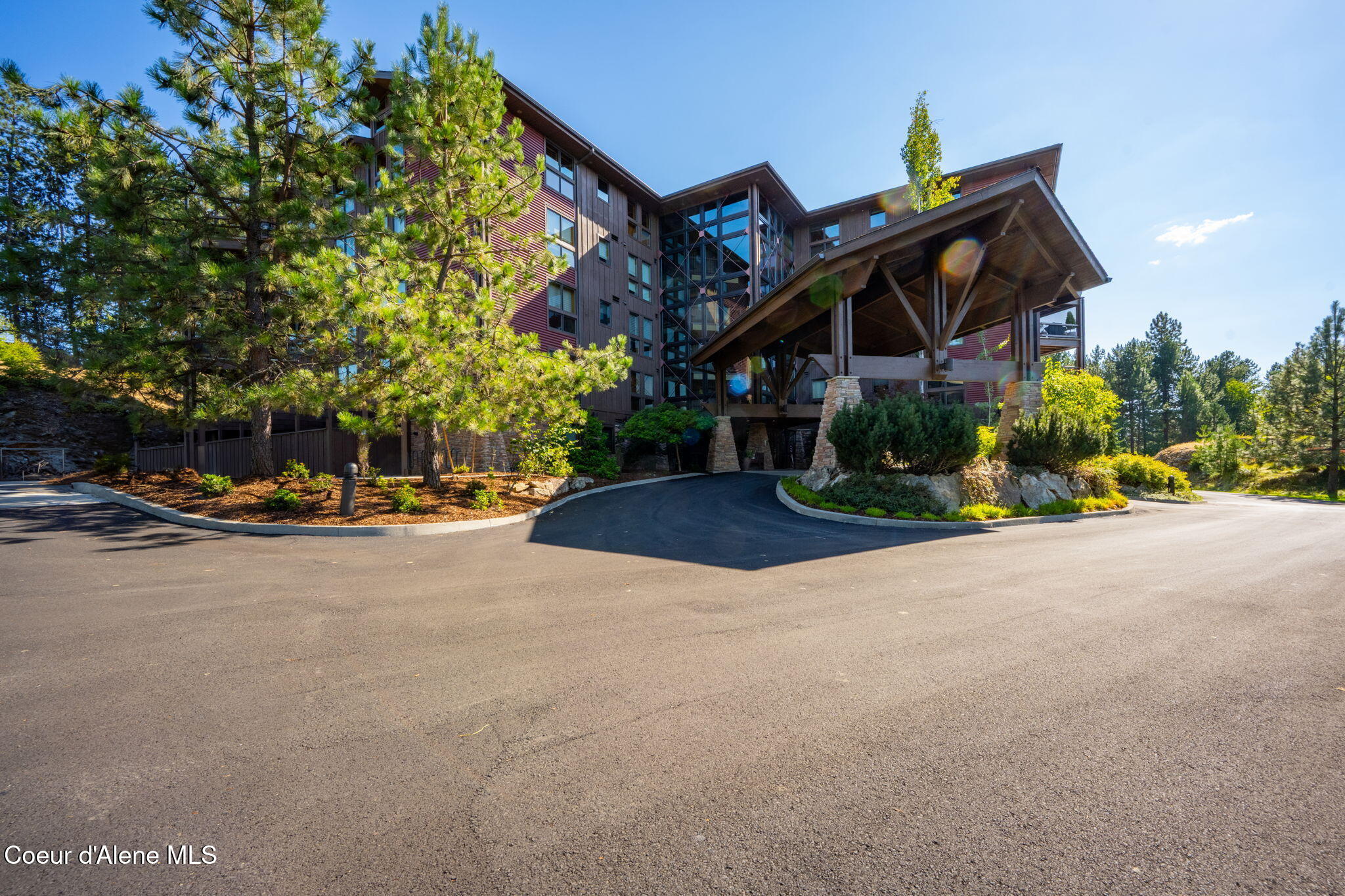 1700 E TOWER POINTE DR #302