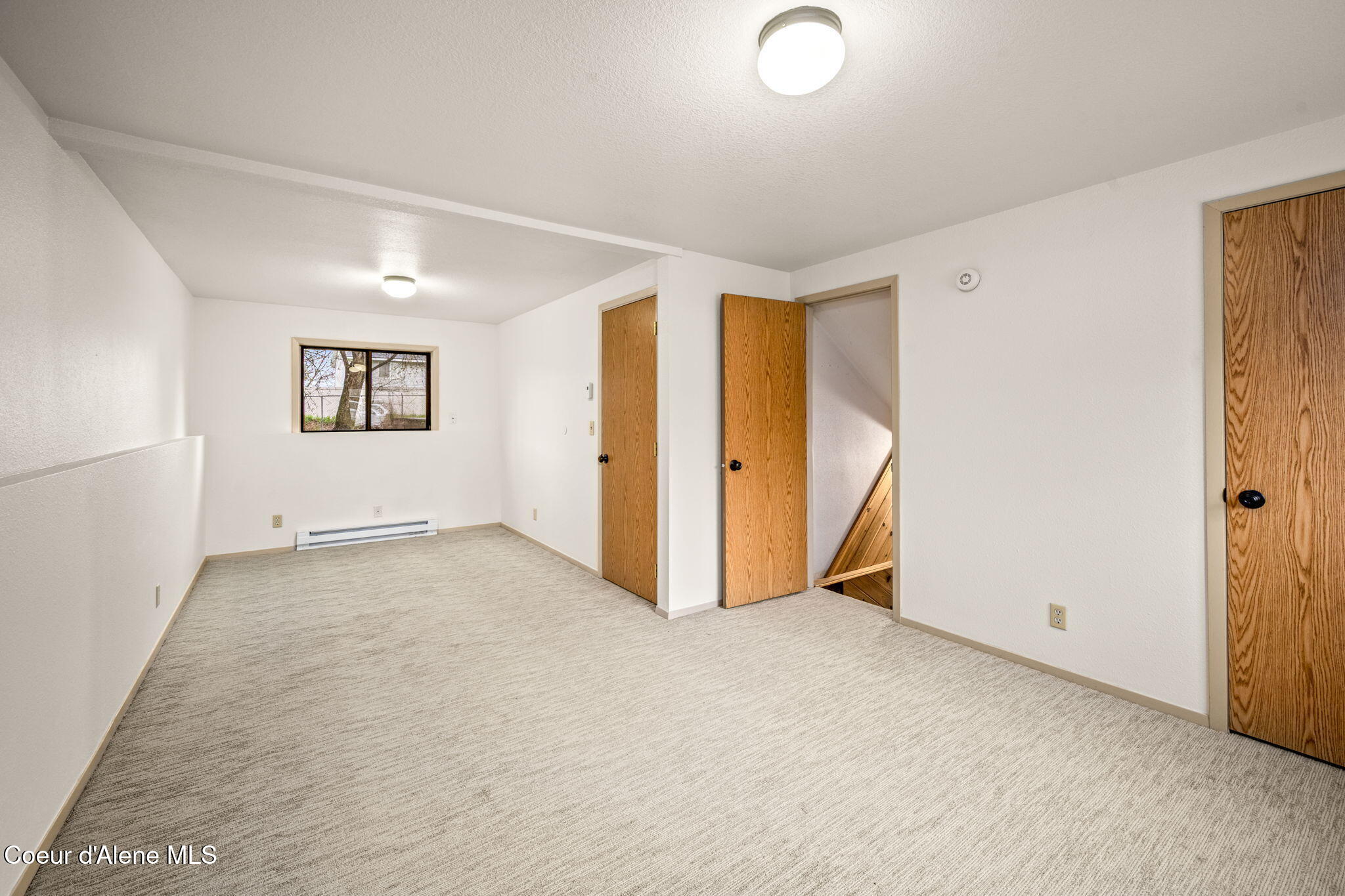 2020 W James Crowe DR