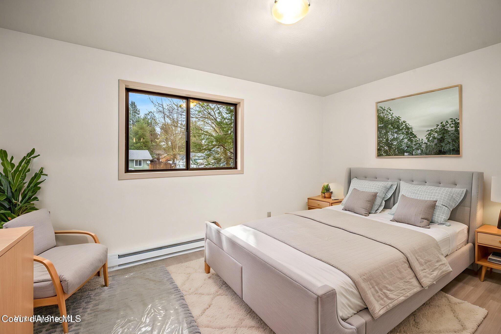 2020 W James Crowe DR