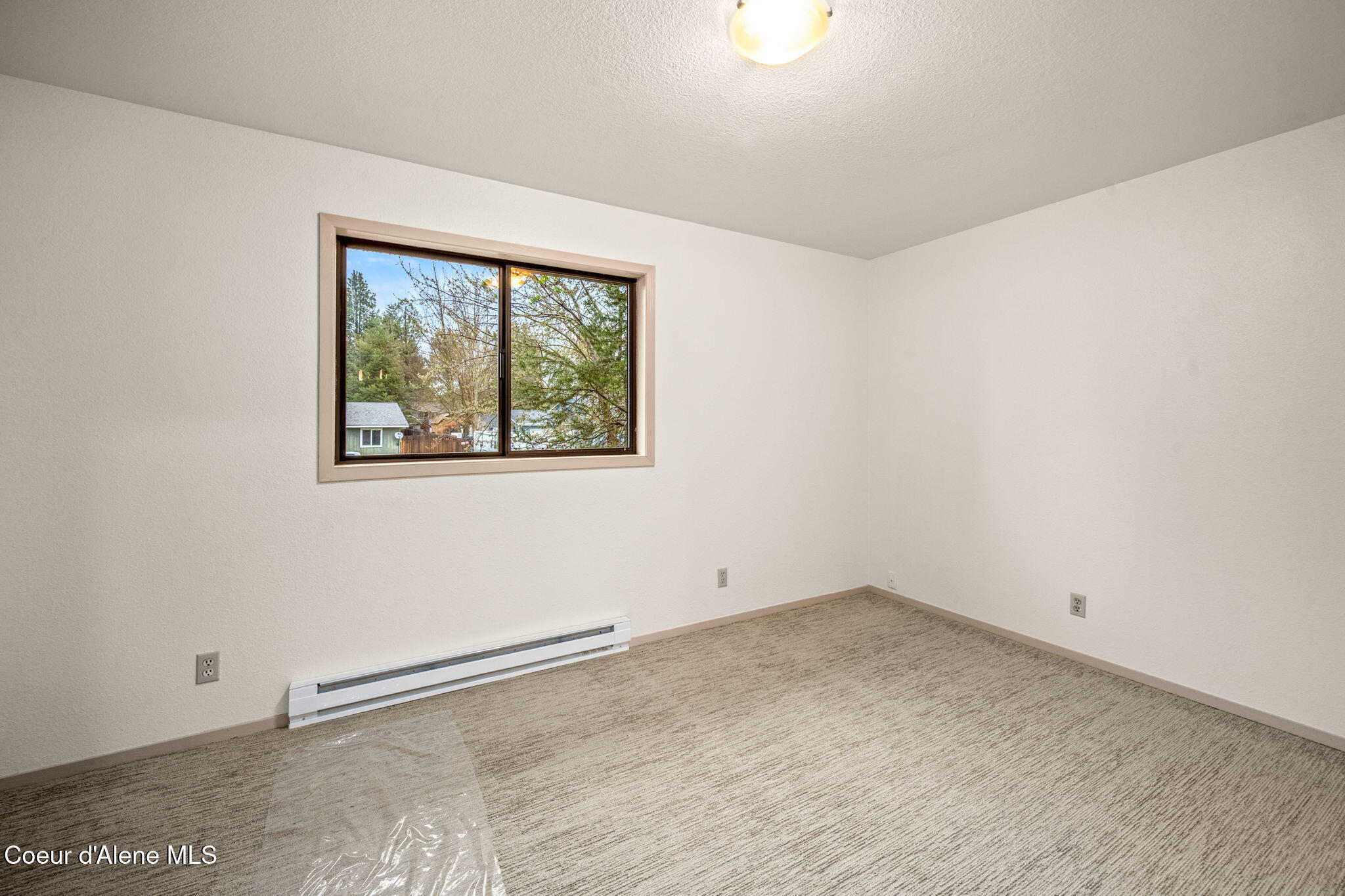 2020 W James Crowe DR